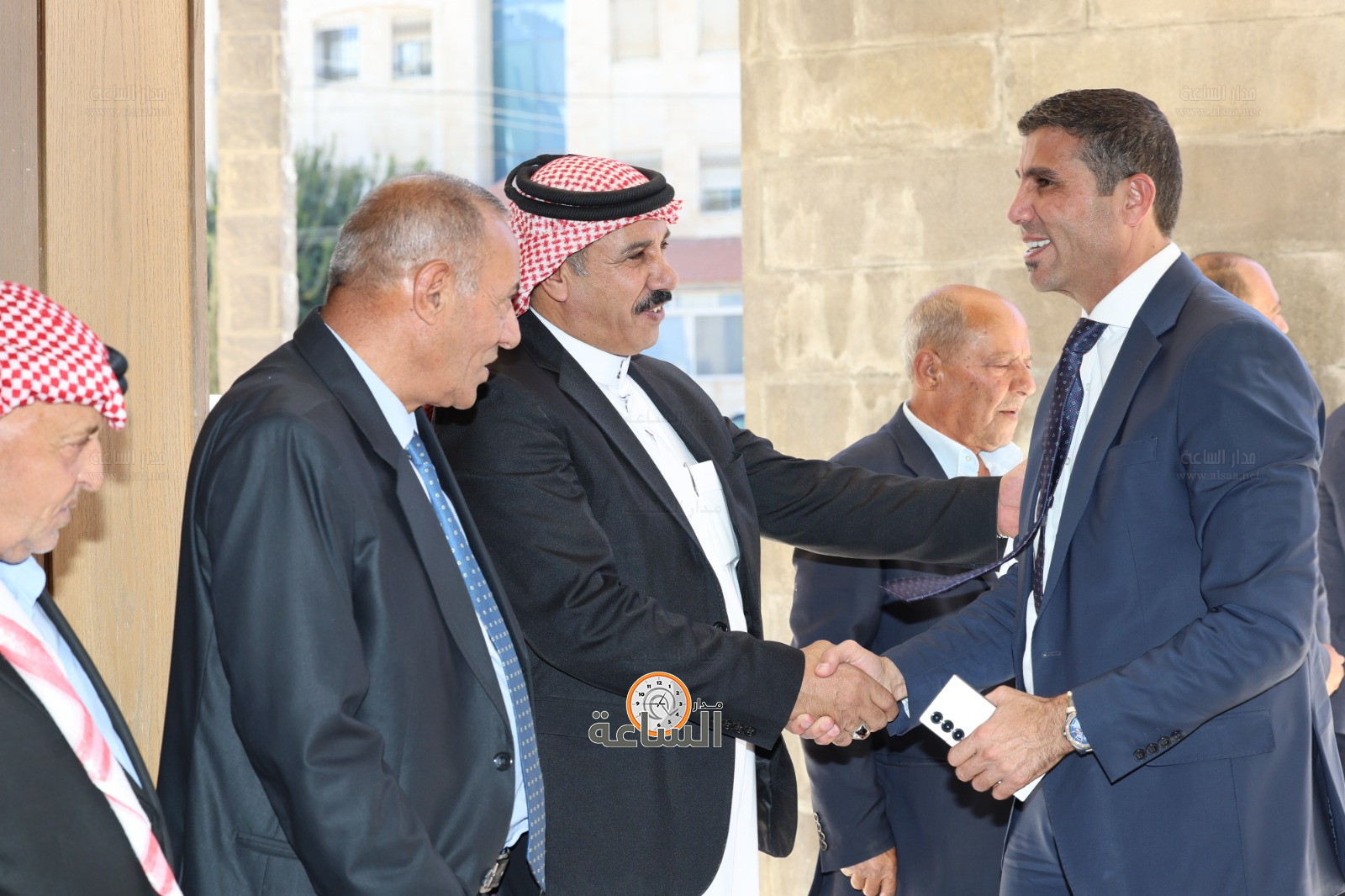 Madar Al-Saa Images 0.4605390537041296