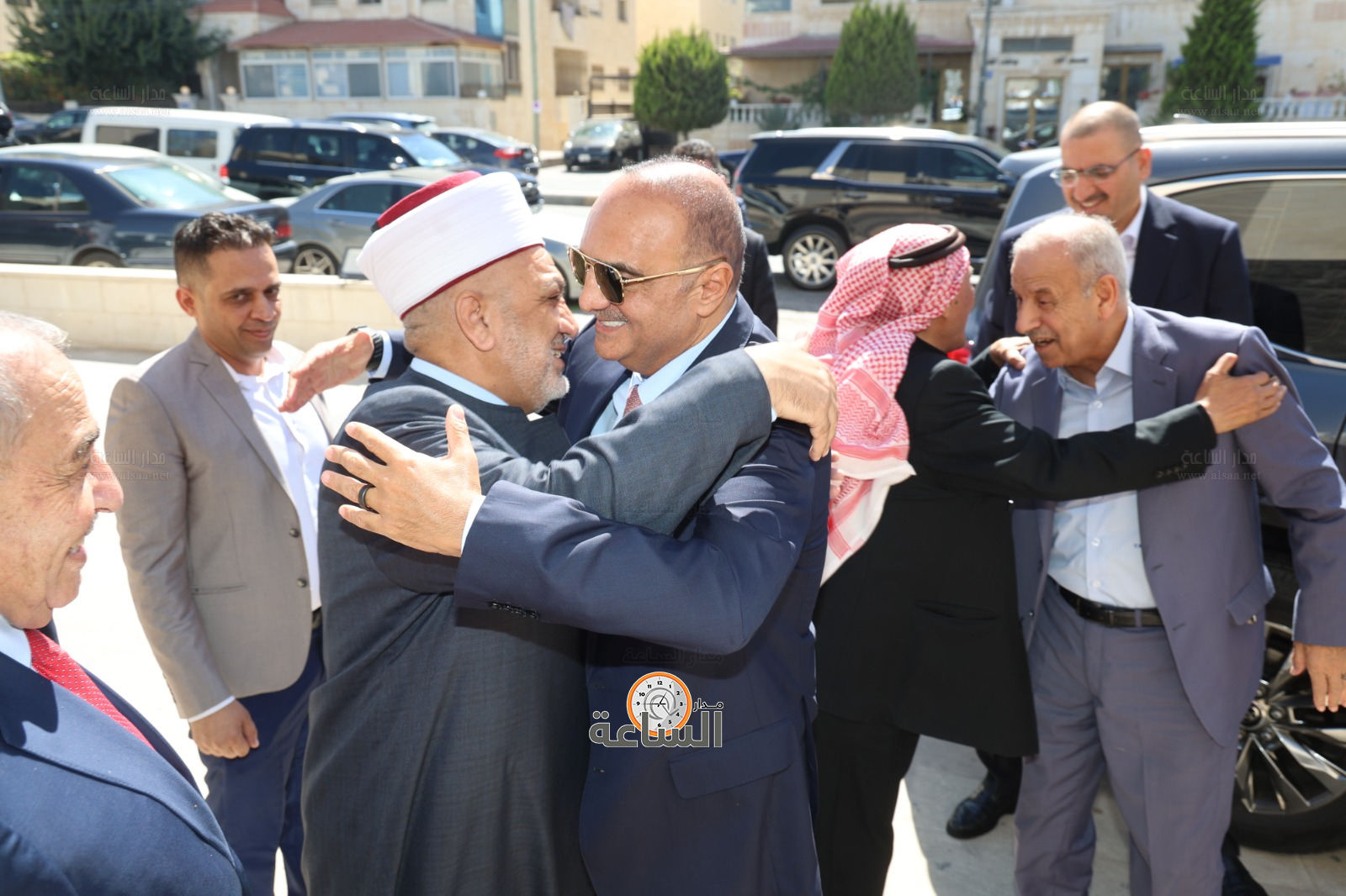 Madar Al-Saa Images 0.717075881312459