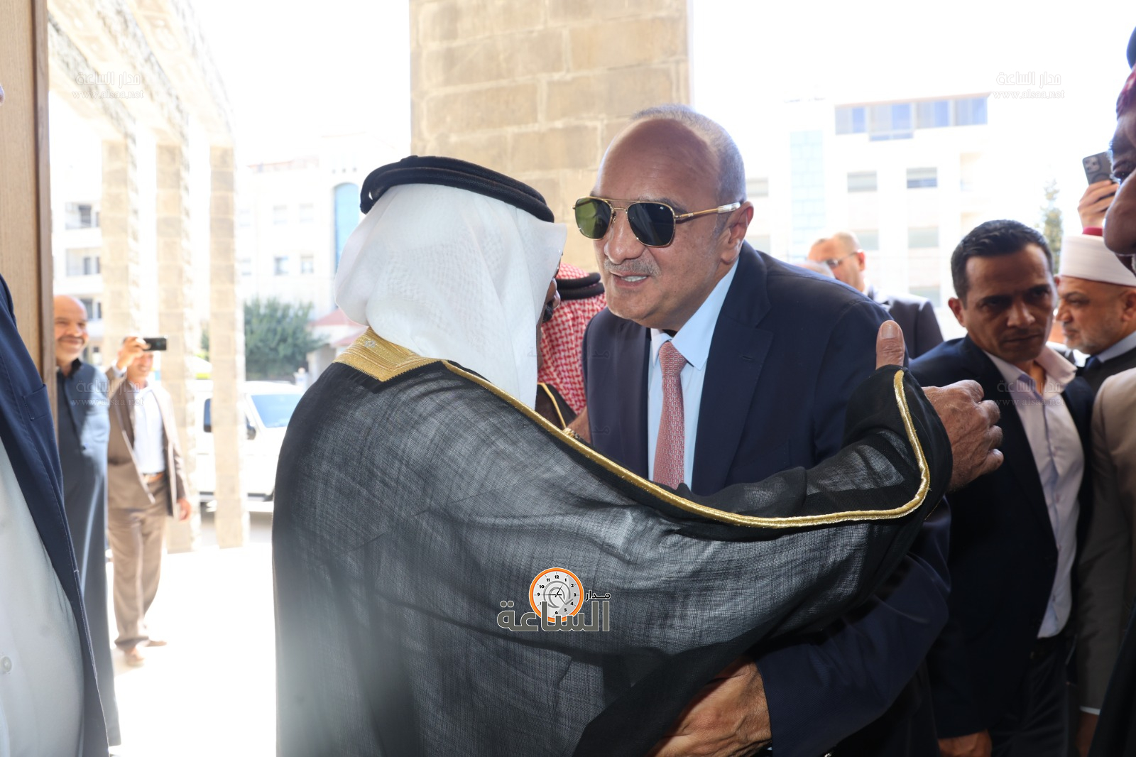 Madar Al-Saa Images 0.5755717180948021