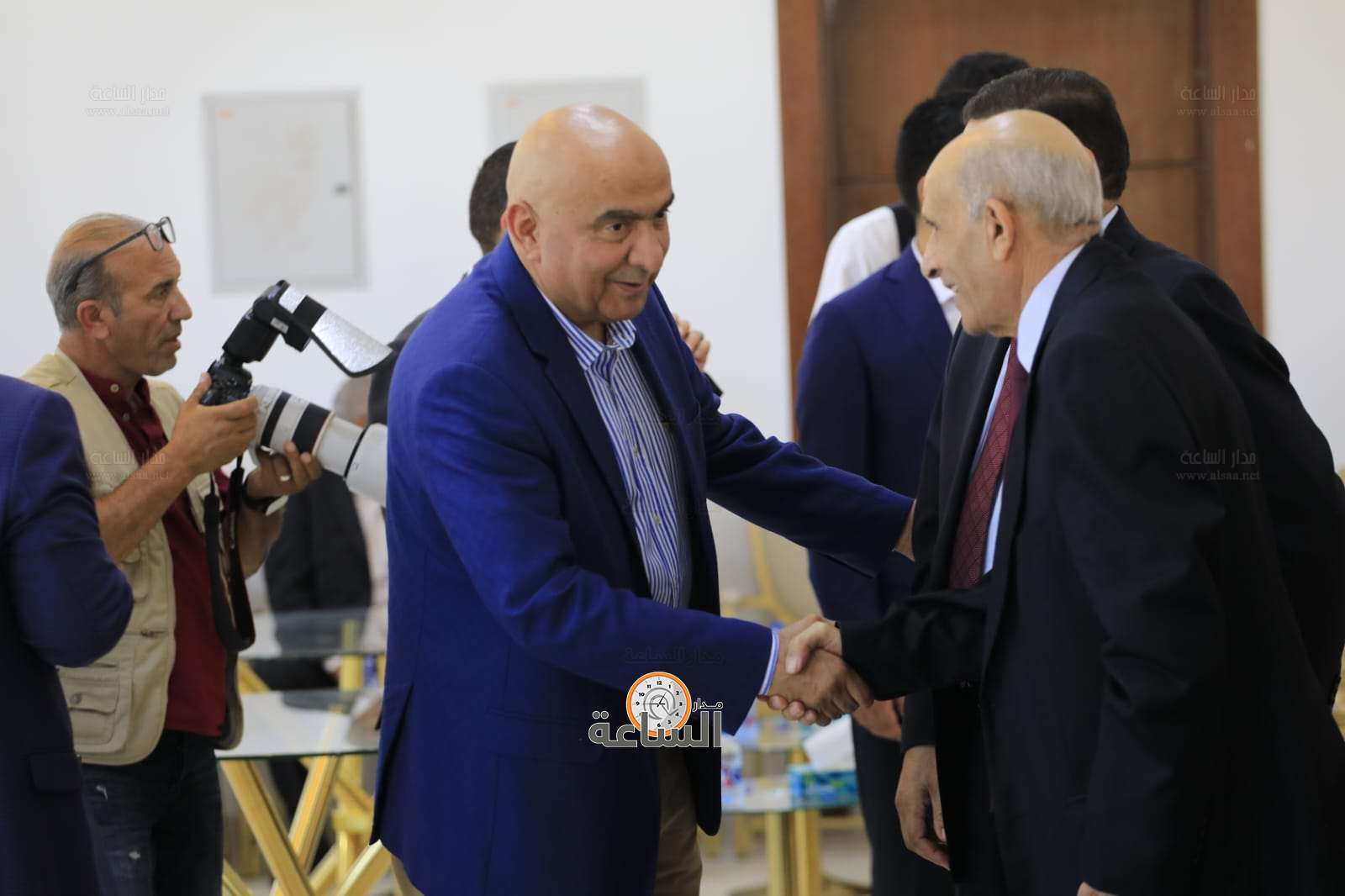 Madar Al-Saa Images 0.24054333133232464