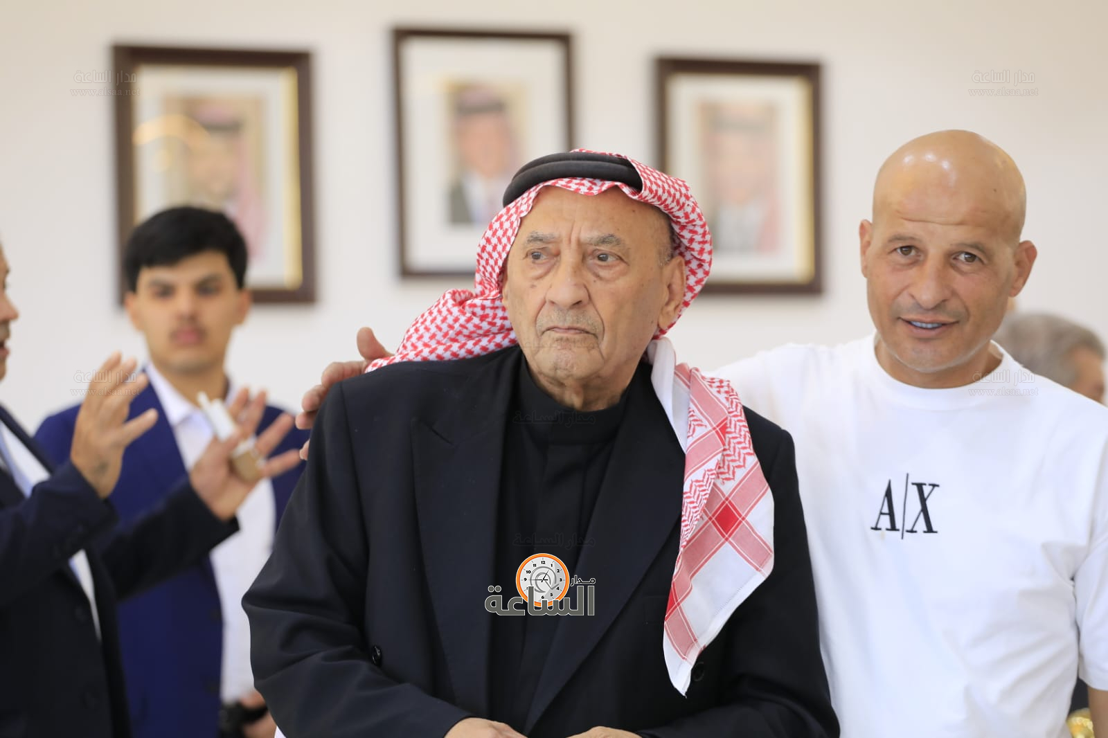 Madar Al-Saa Images 0.4133928493610215