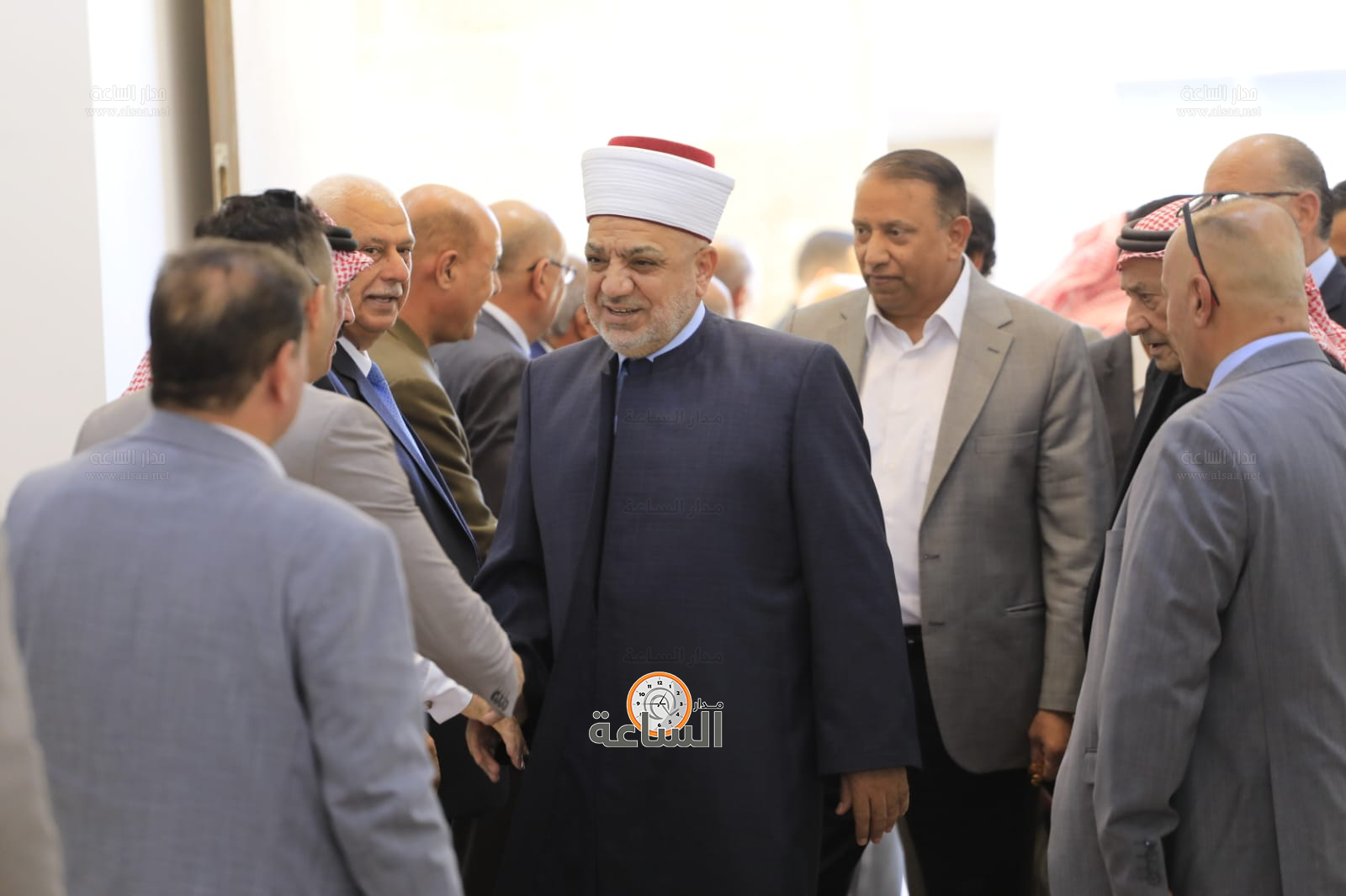 Madar Al-Saa Images 0.10005785708436543