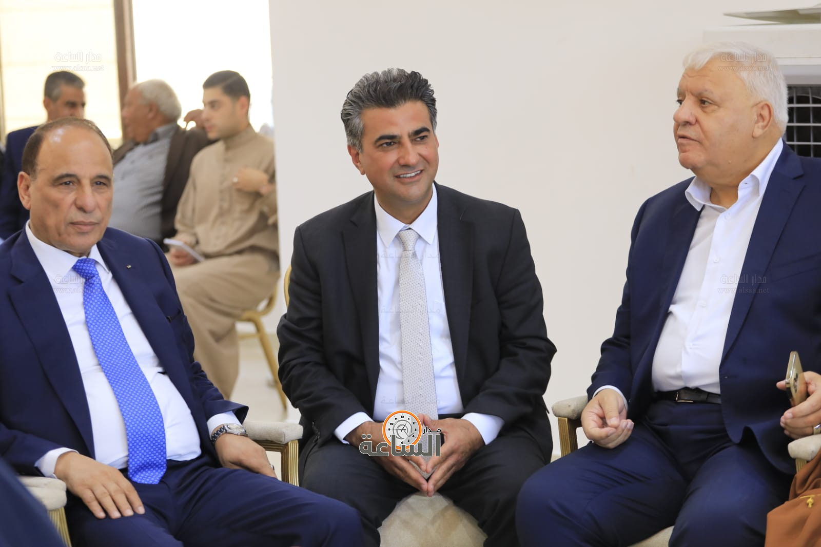 Madar Al-Saa Images 0.4914183393374929