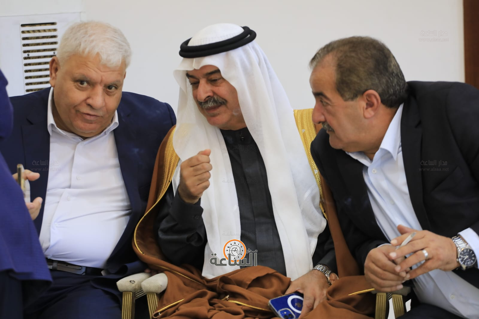 Madar Al-Saa Images 0.9915688921285357