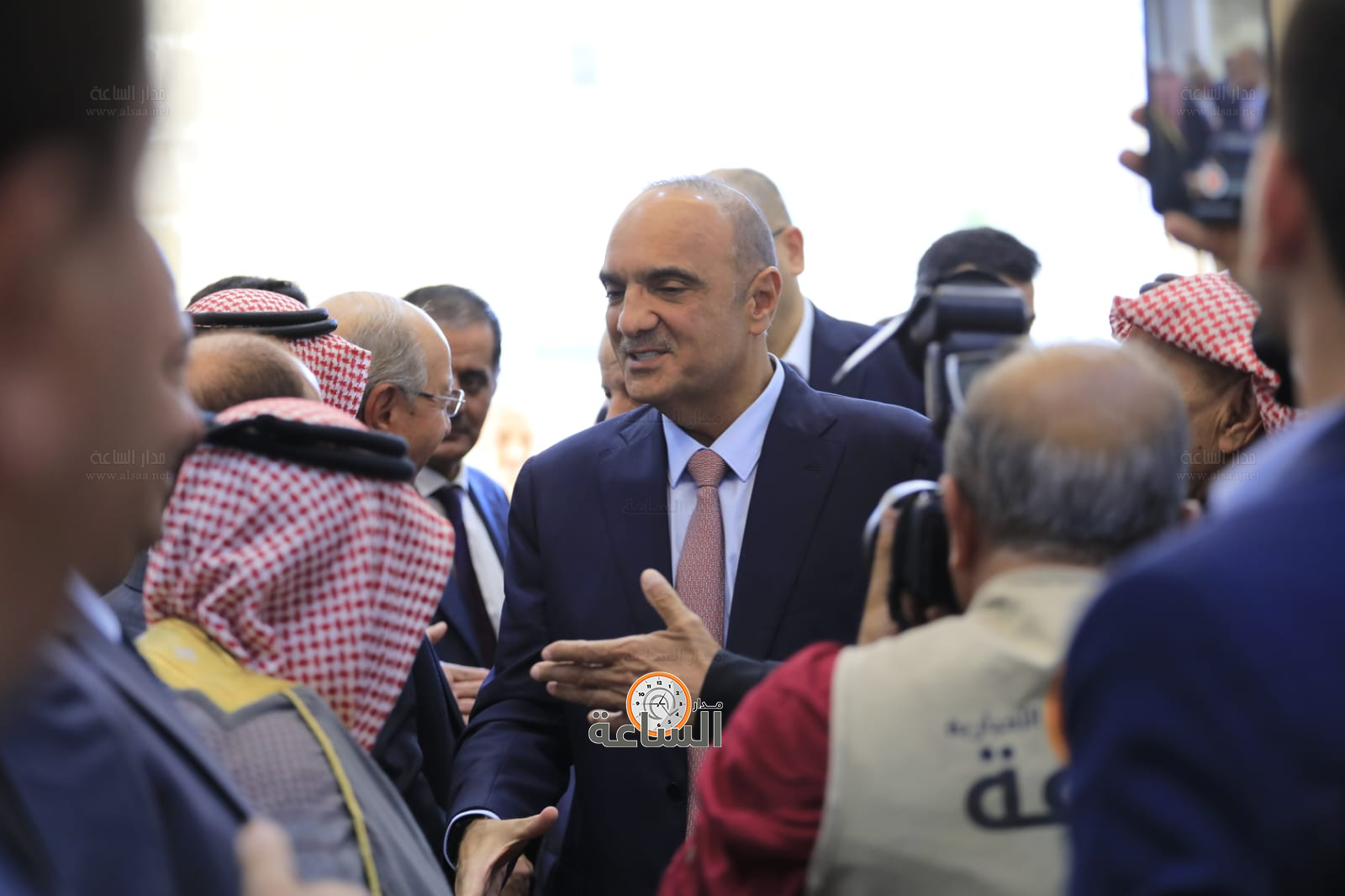 Madar Al-Saa Images 0.6654117104410038