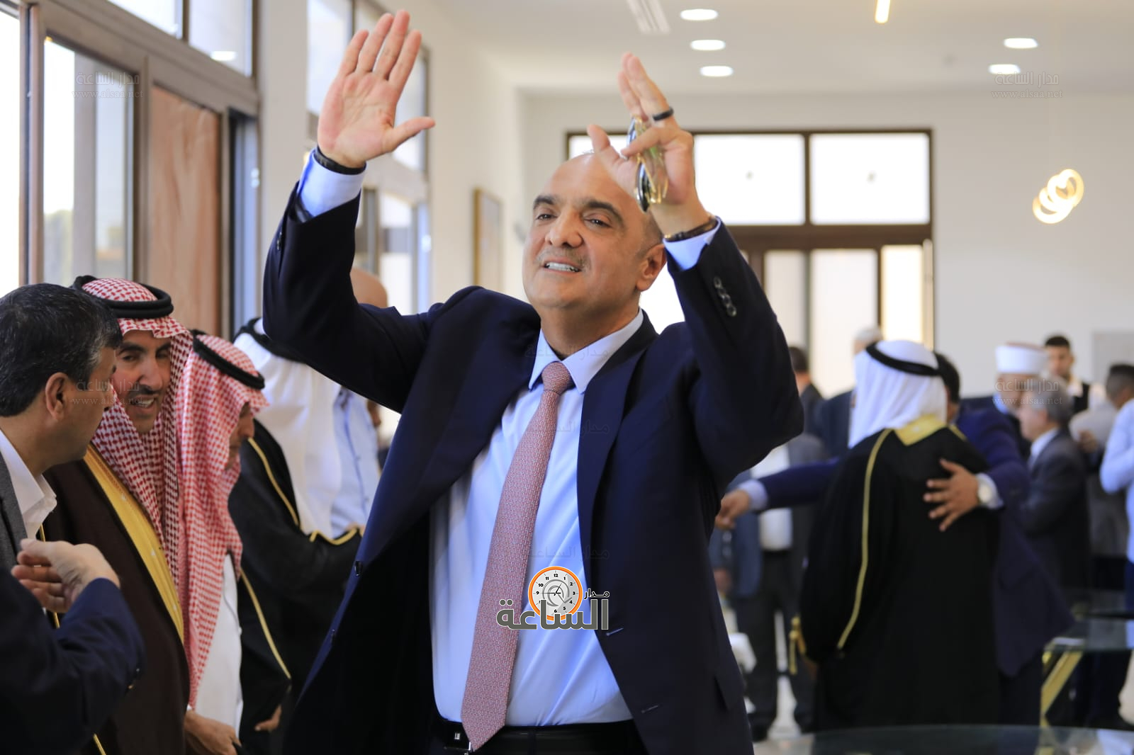 Madar Al-Saa Images 0.41563320765651246