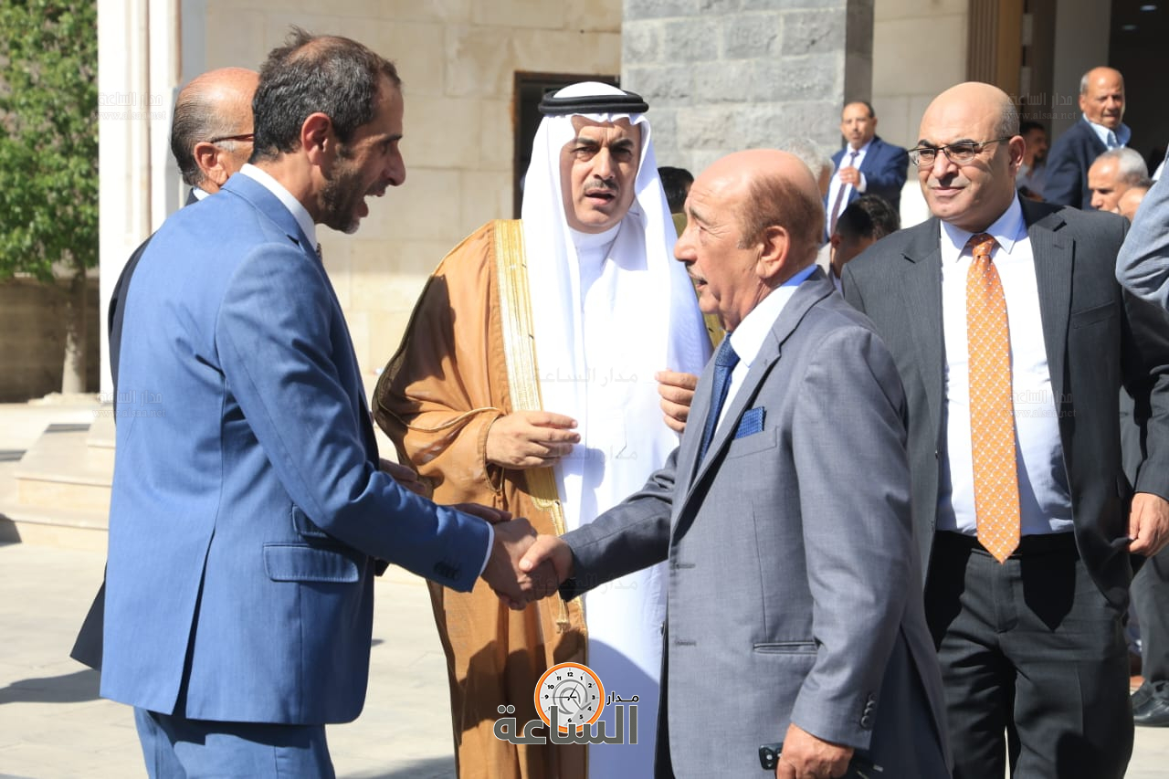 Madar Al-Saa Images 0.1684055610793549