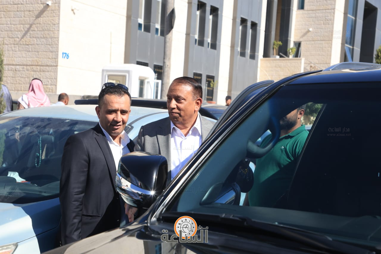 Madar Al-Saa Images 0.6268170295969414