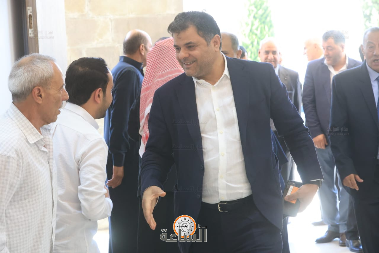 Madar Al-Saa Images 0.7980996788419892