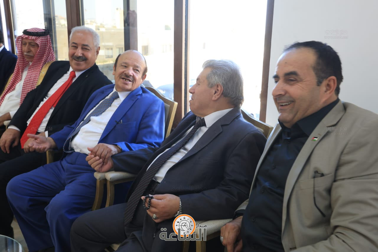 Madar Al-Saa Images 0.7900907998128915