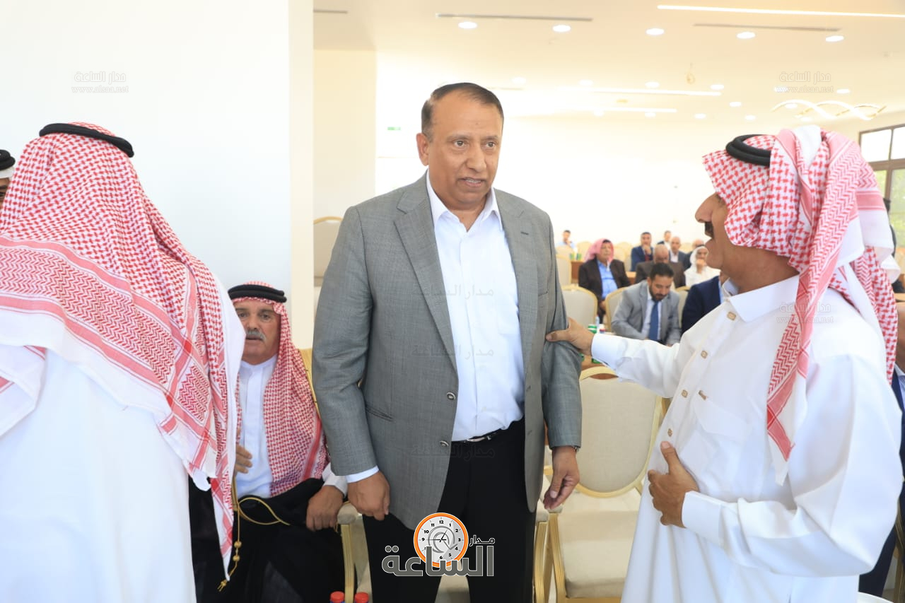 Madar Al-Saa Images 0.8559551335805141