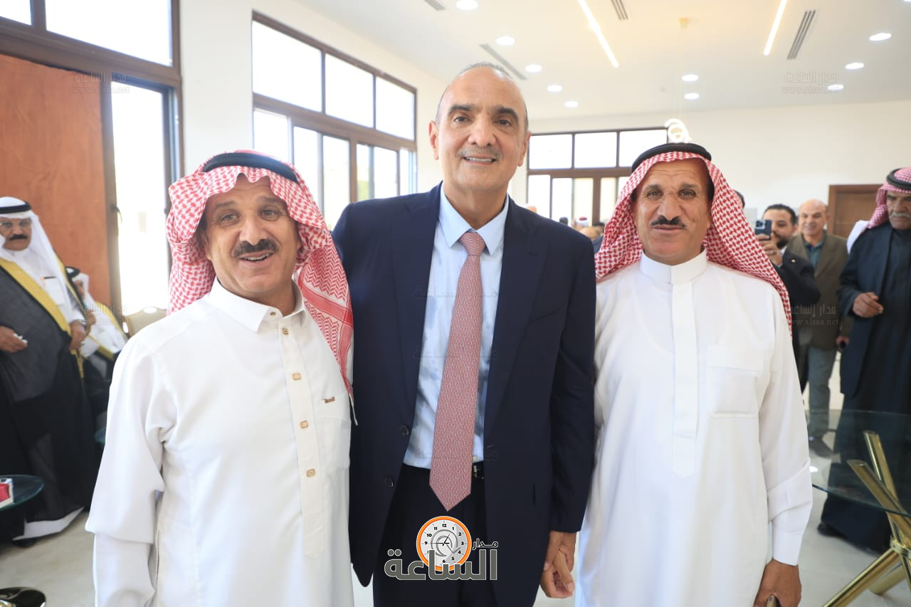 Madar Al-Saa Images 0.11879224868985105