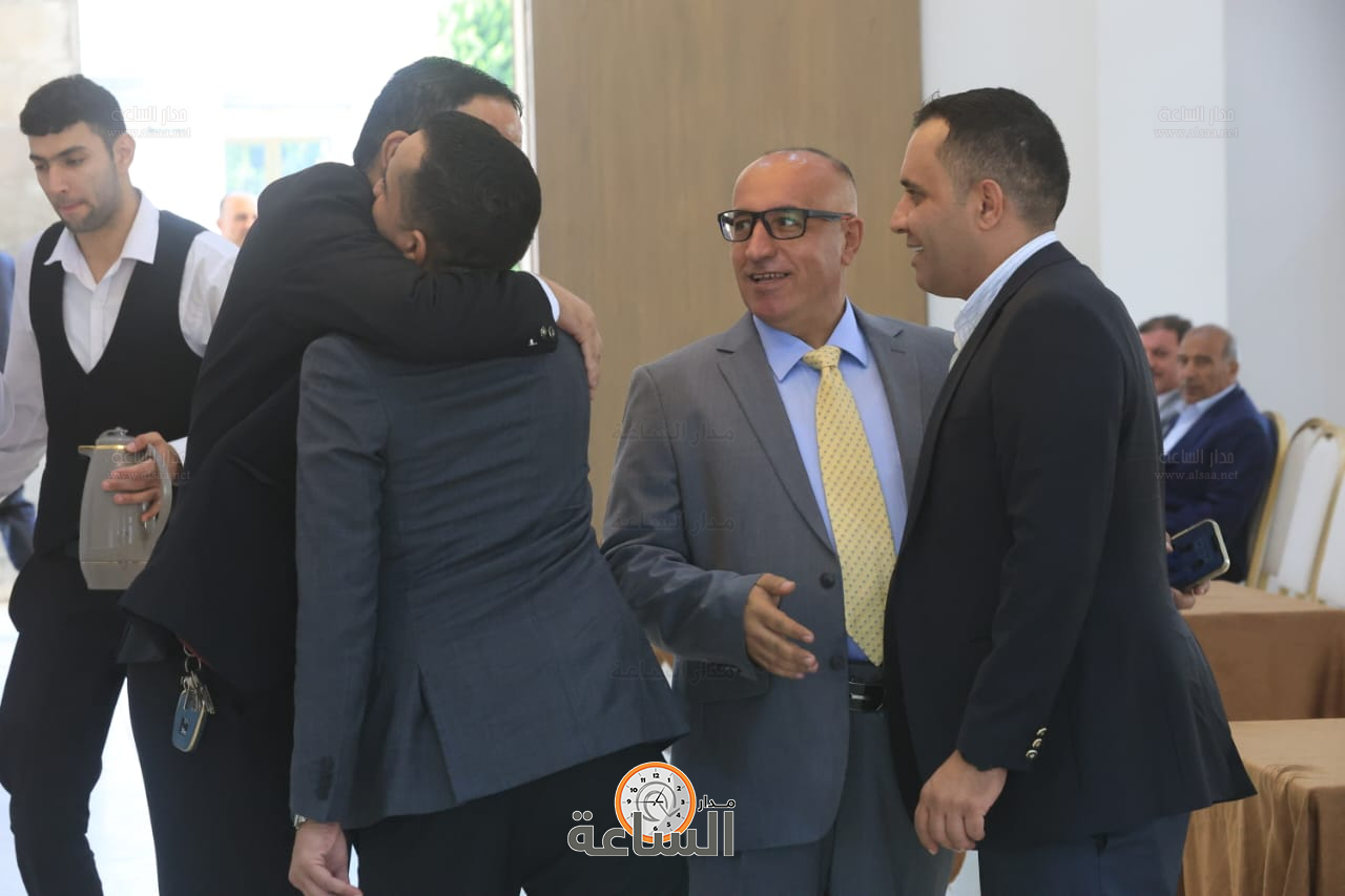 Madar Al-Saa Images 0.11511518383687258