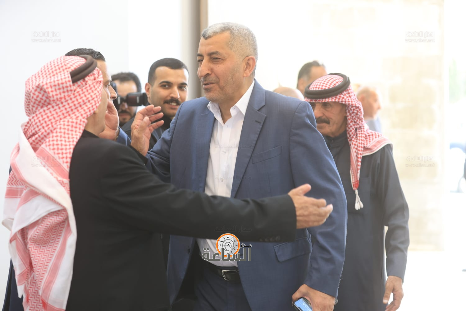 Madar Al-Saa Images 0.4332314498892853