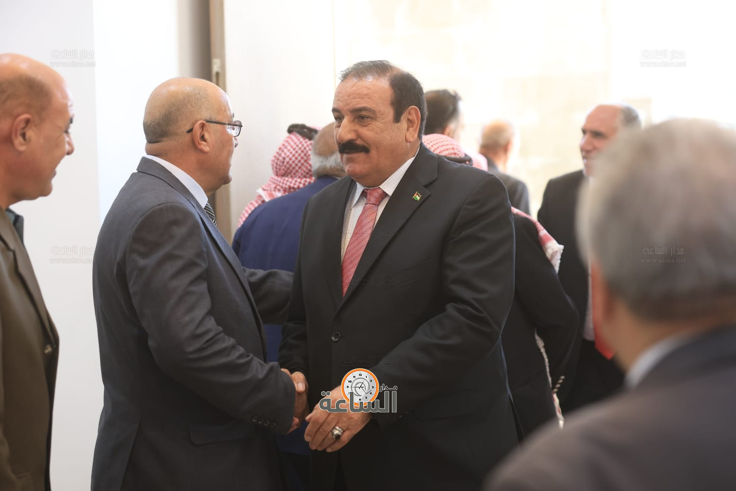 Madar Al-Saa Images 0.9258725586804986