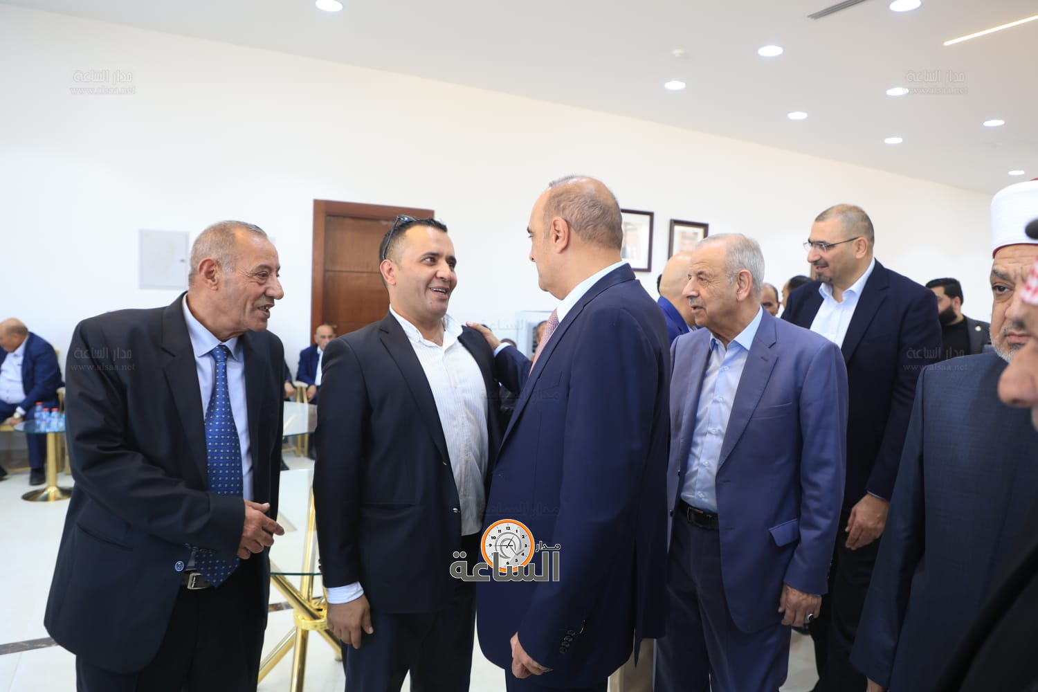 Madar Al-Saa Images 0.9176269054402477