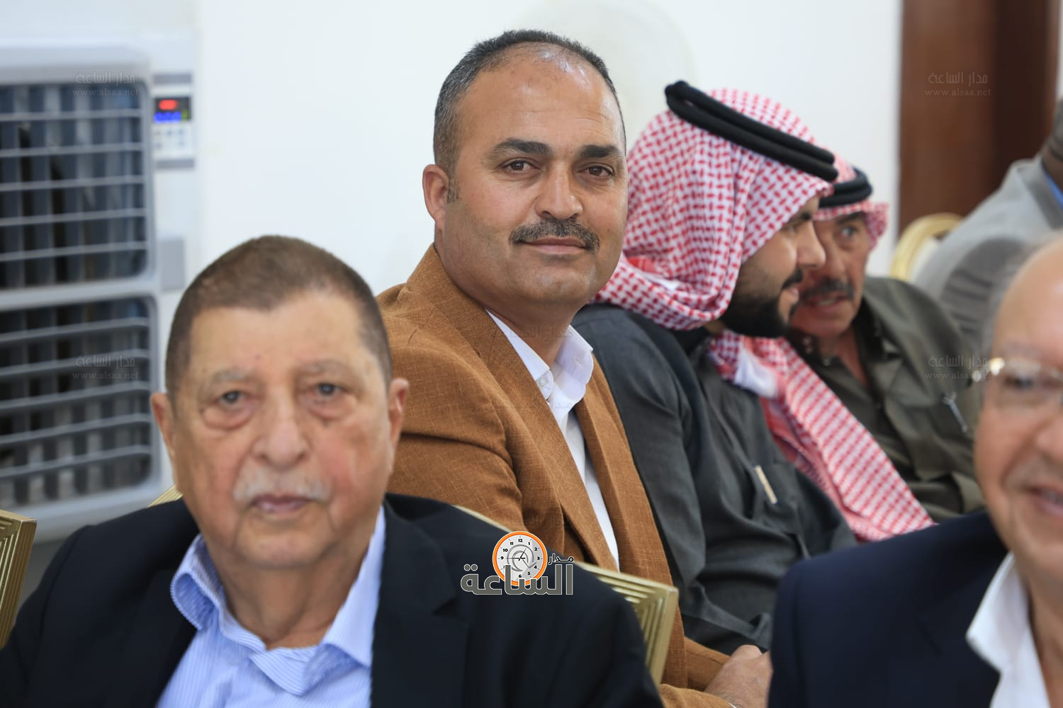 Madar Al-Saa Images 0.0038009811488070033