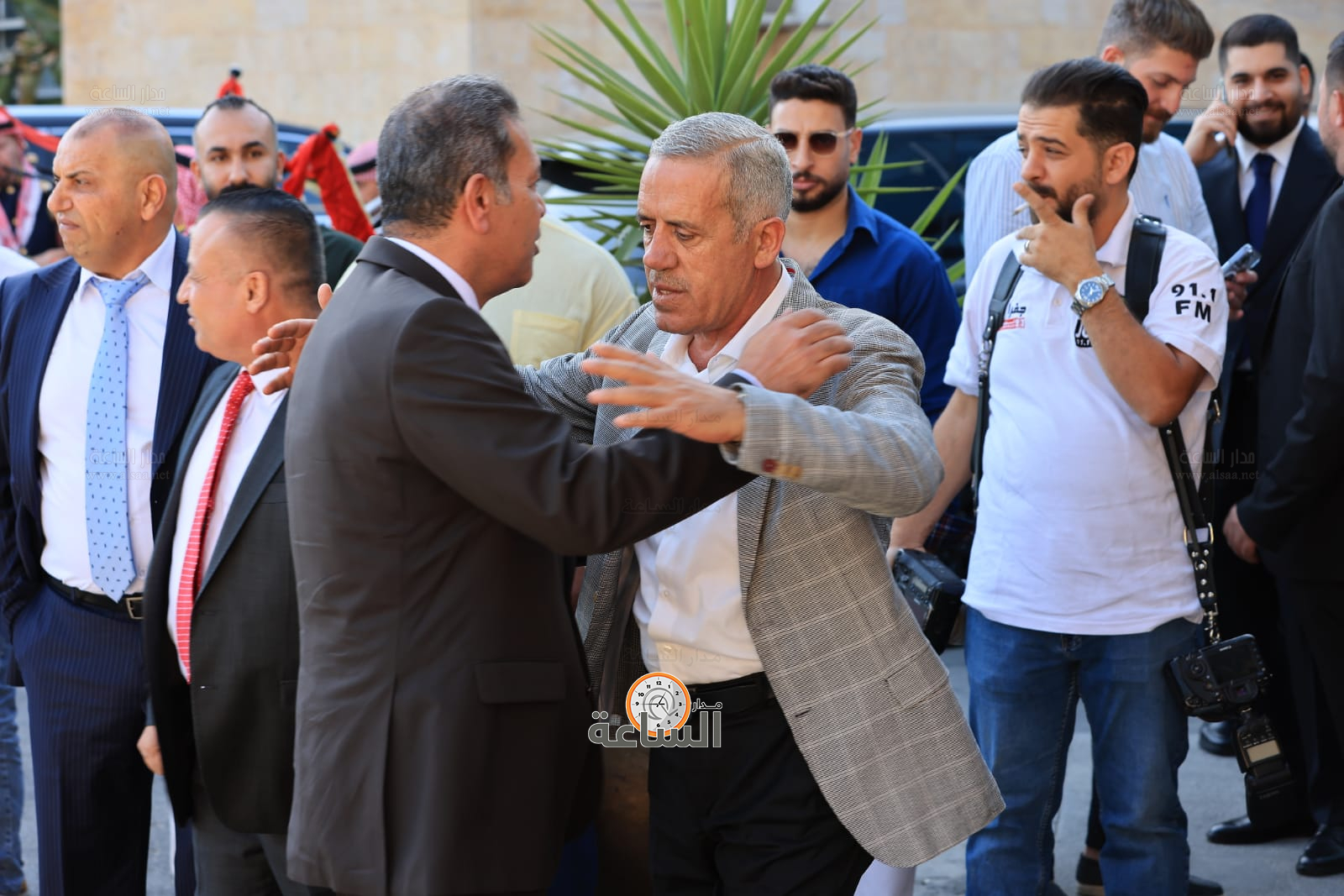 Madar Al-Saa Images 0.9587778153072756