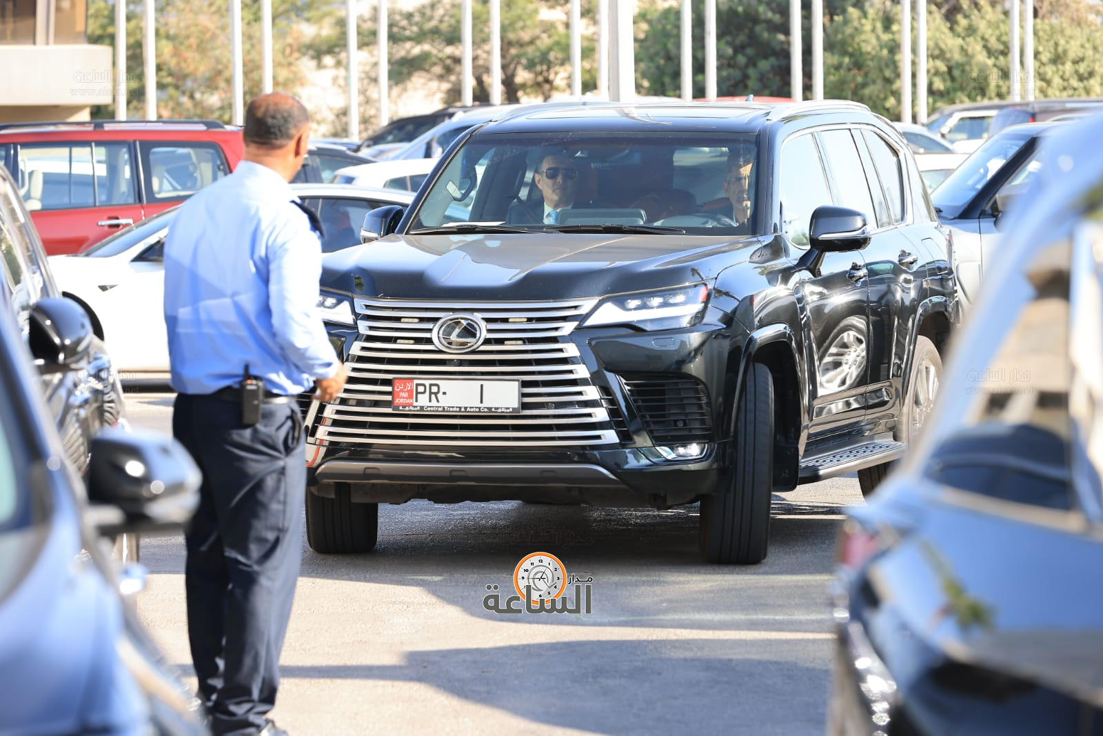 Madar Al-Saa Images 0.1896668208609803