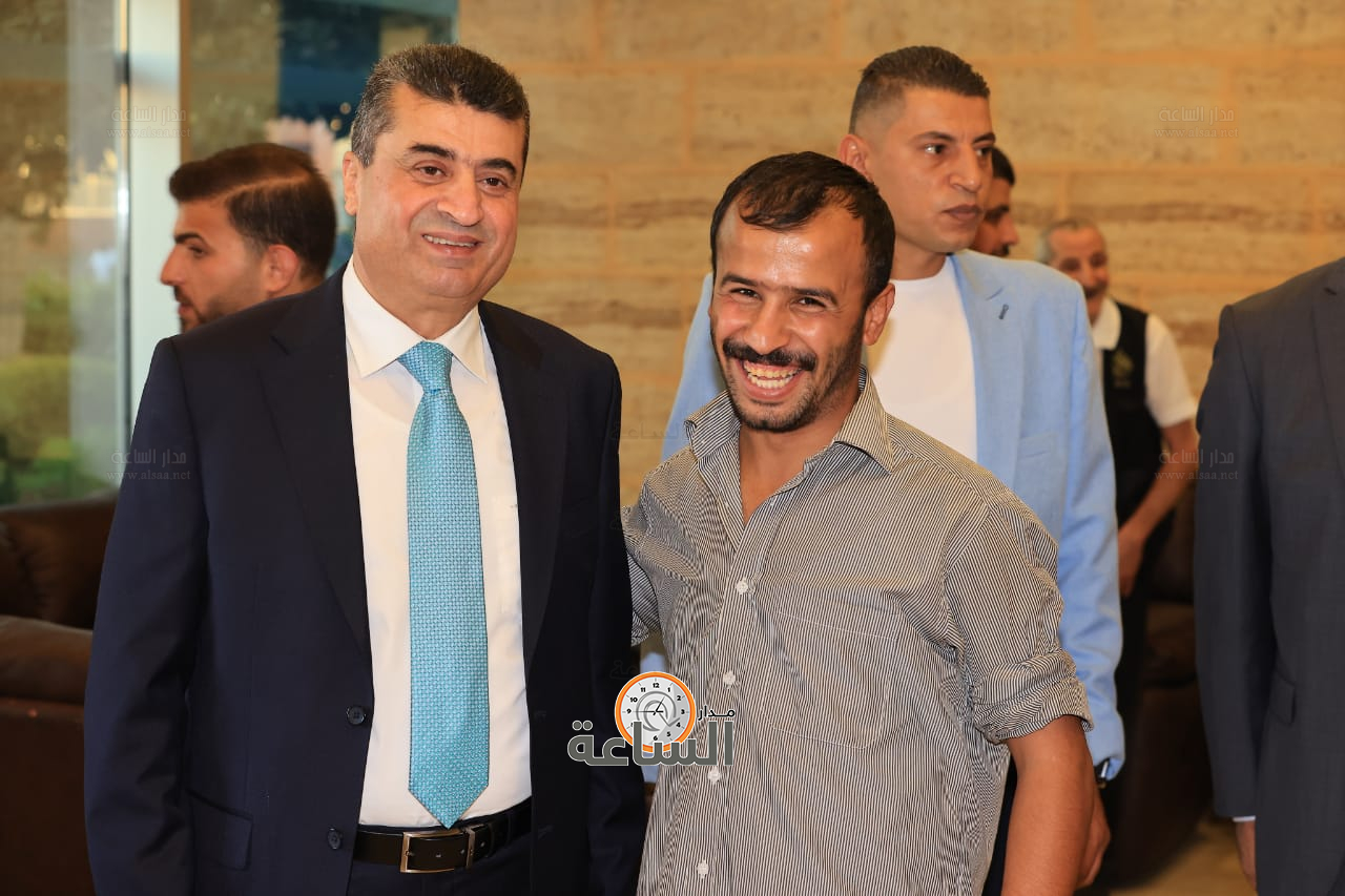 Madar Al-Saa Images 0.01950661616843008