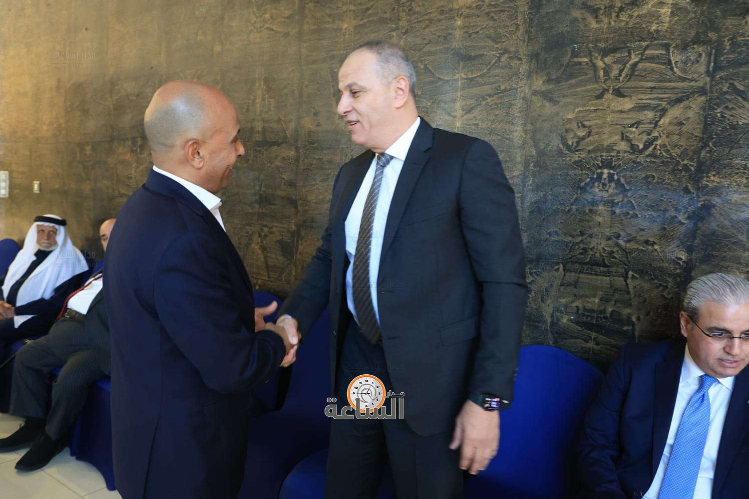 Madar Al-Saa Images 0.42226317543437486