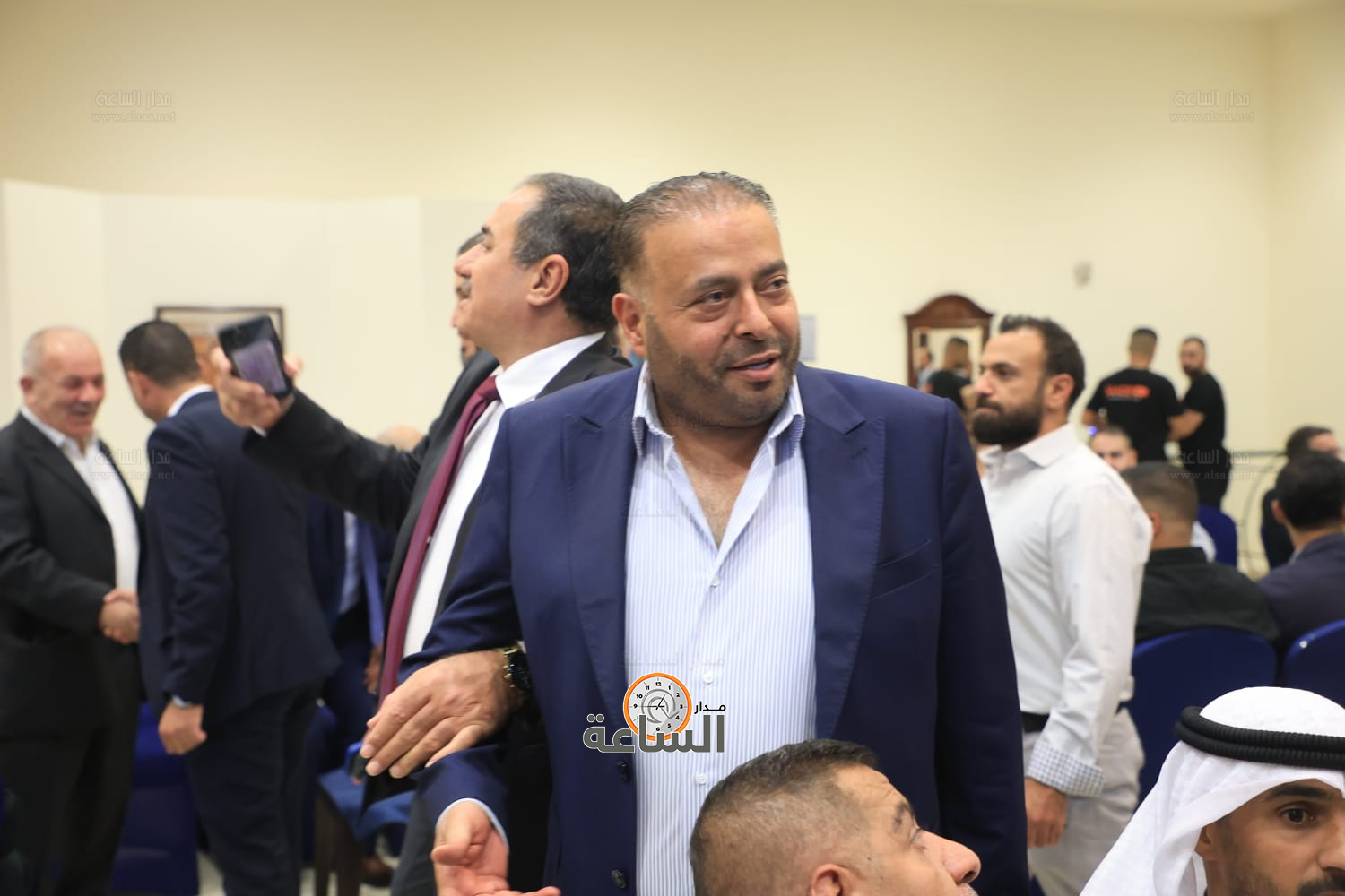 Madar Al-Saa Images 0.9012884120035112