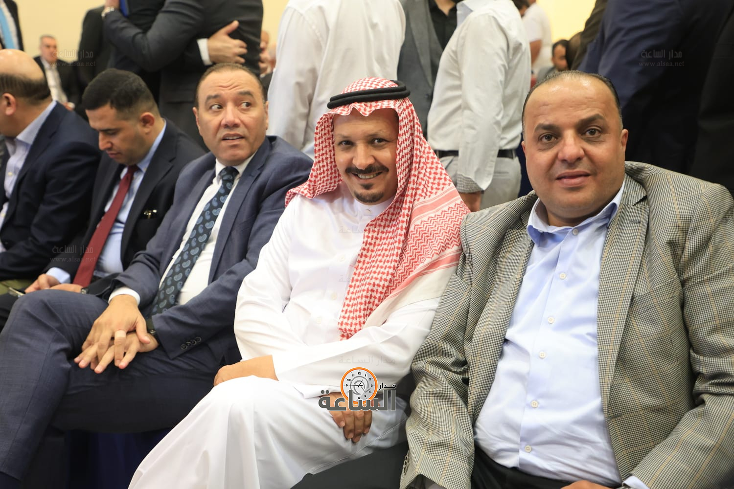 Madar Al-Saa Images 0.7189945939329682