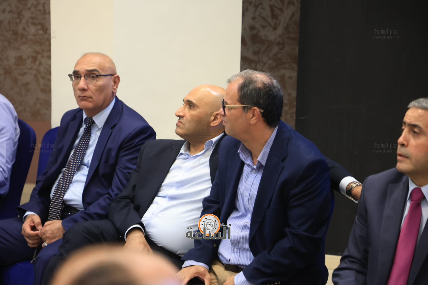 Madar Al-Saa Images 0.44428769682742497