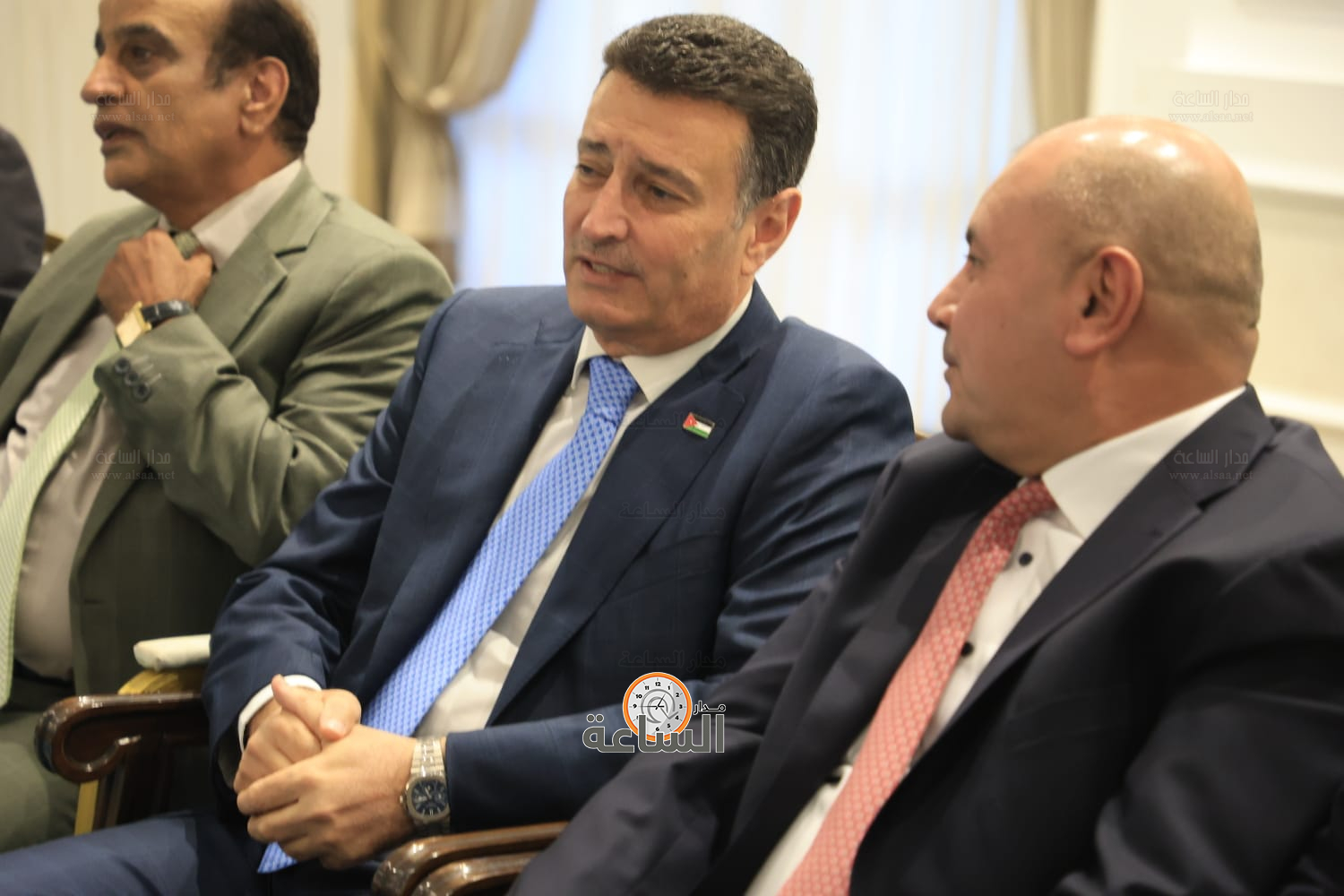 Madar Al-Saa Images 0.58123326498015