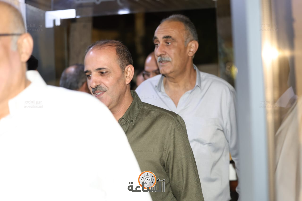 Madar Al-Saa Images 0.961081236206816