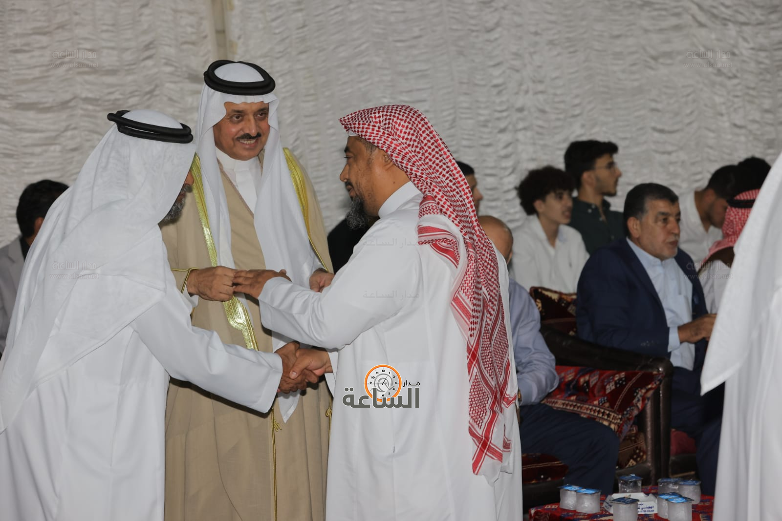 Madar Al-Saa Images 0.8939572233371191