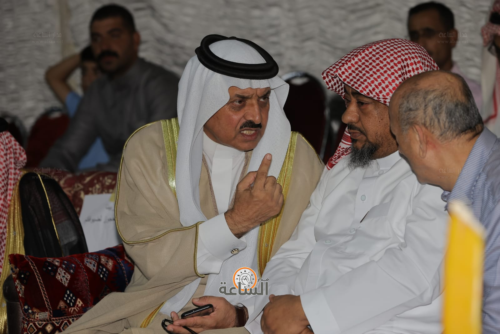 Madar Al-Saa Images 0.4662941133382551