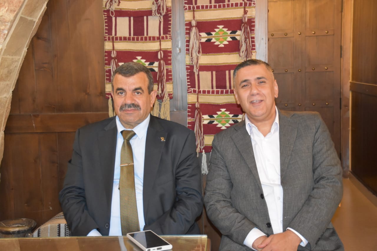 Madar Al-Saa Images 0.058491424546080806