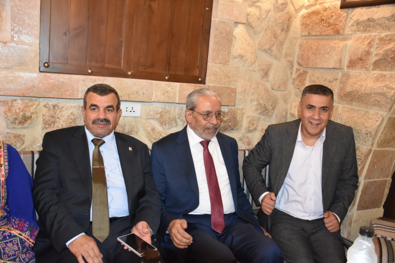 Madar Al-Saa Images 0.9306425558539514