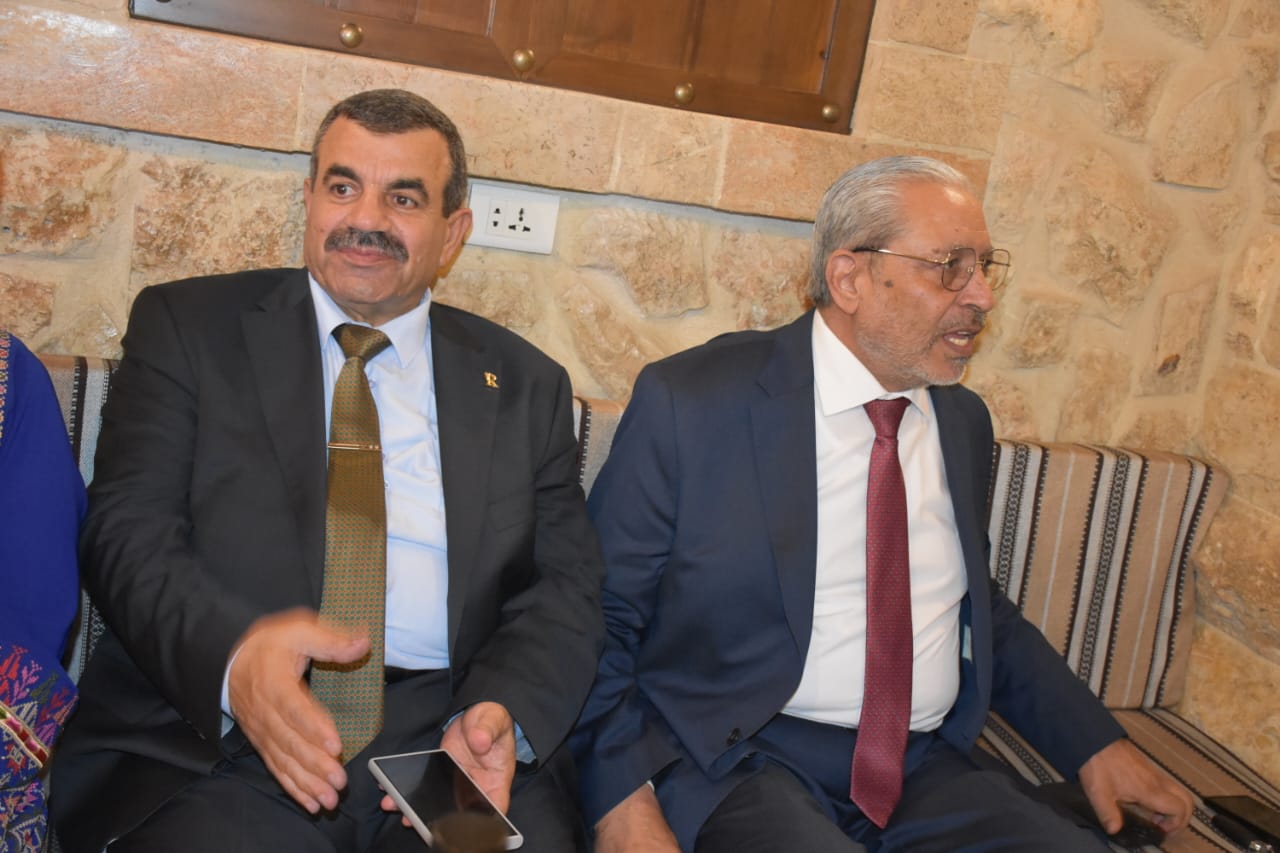 Madar Al-Saa Images 0.6939804386097608