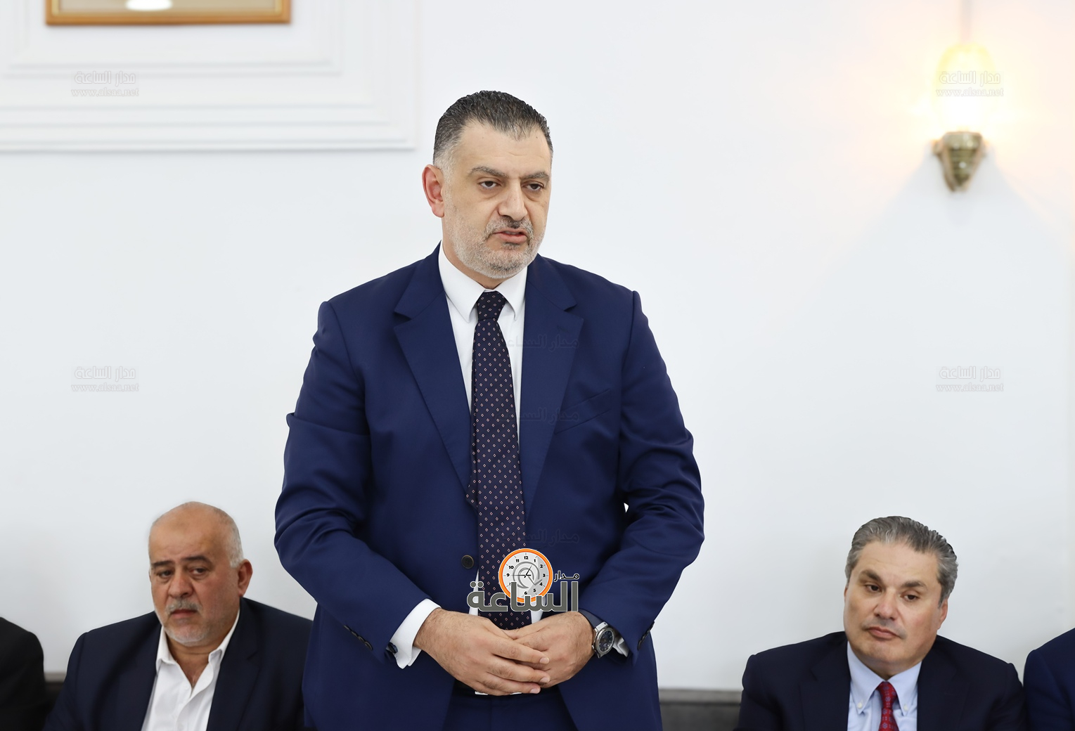 Madar Al-Saa Images 0.0119499445021517