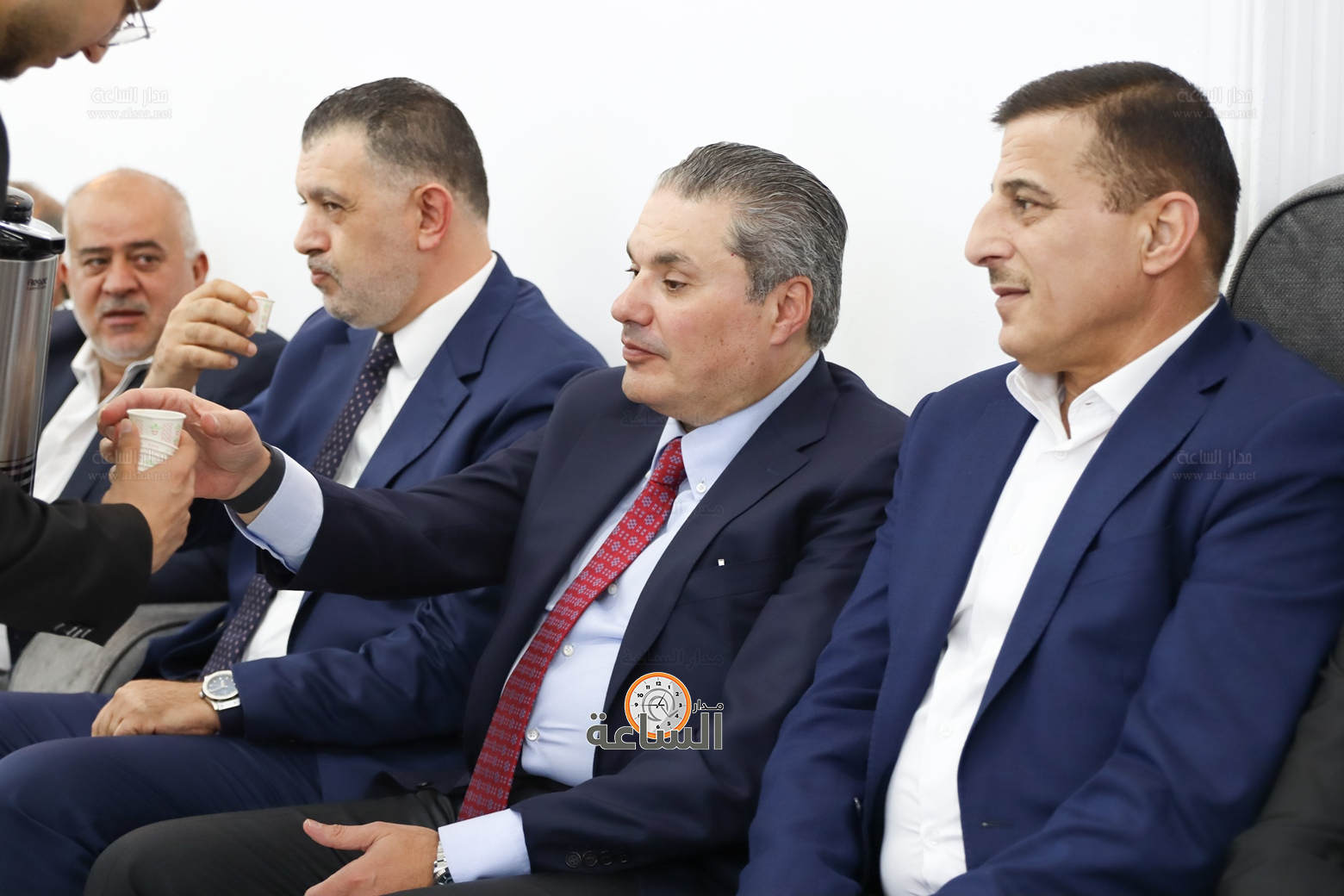 Madar Al-Saa Images 0.18018538931680939