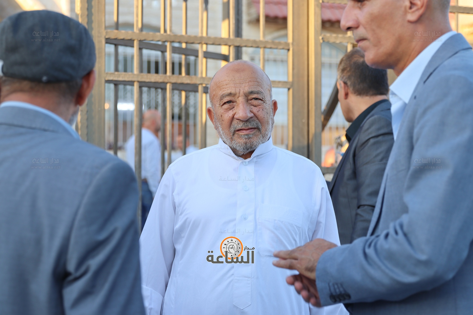 Madar Al-Saa Images 0.4018465900144649