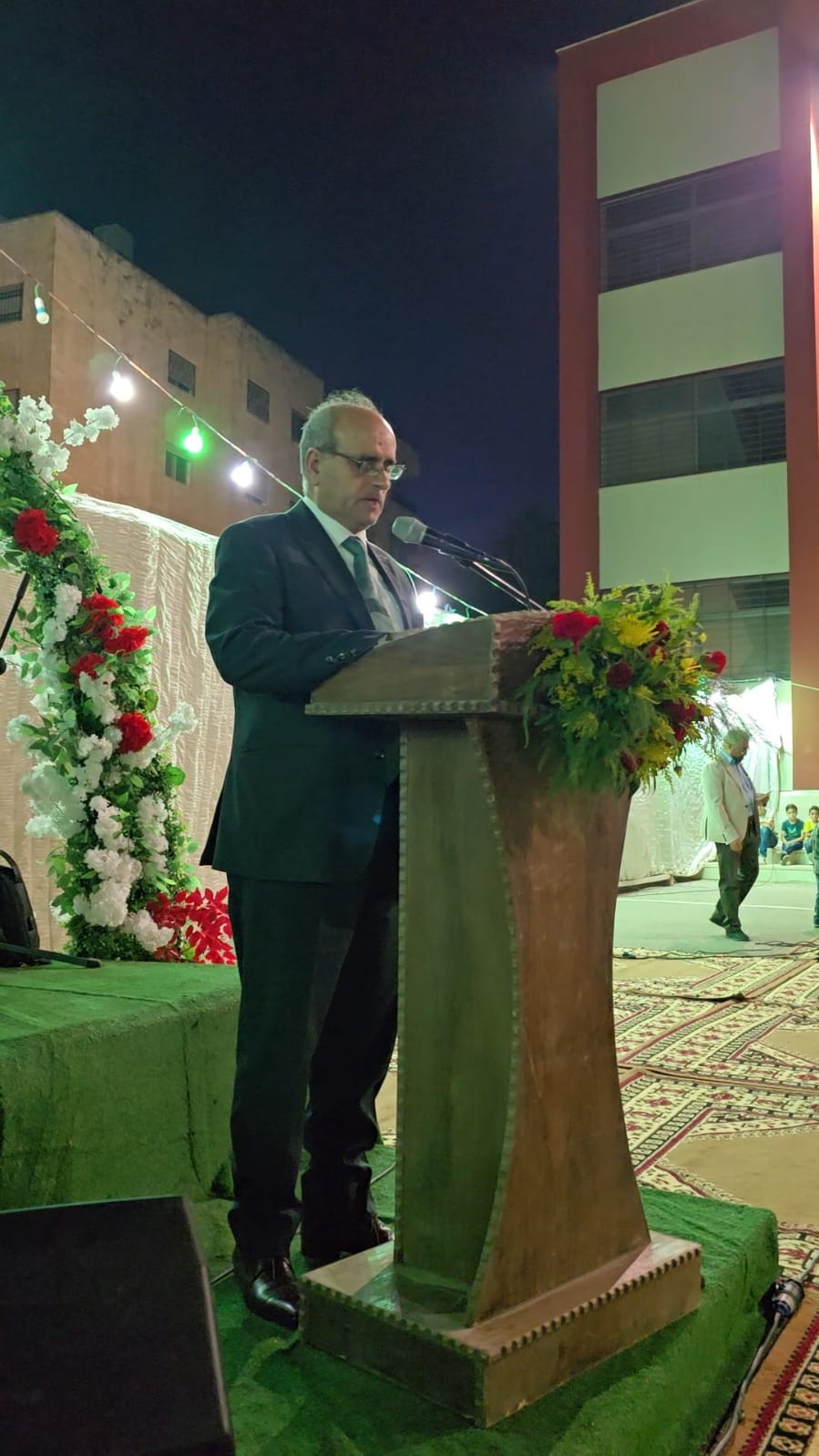 Madar Al-Saa Images 0.1280461055720713