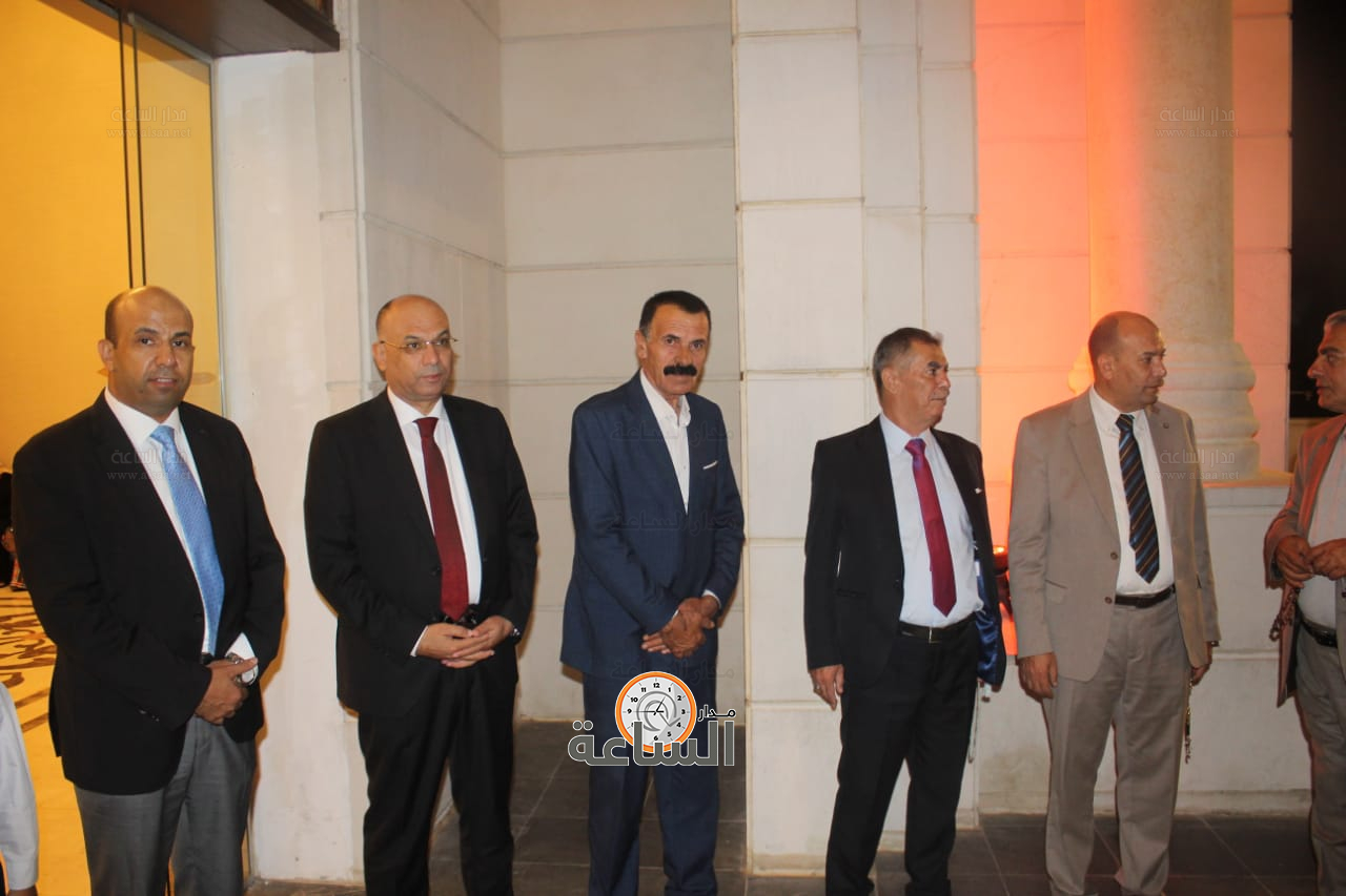 Madar Al-Saa Images 0.363756505240176