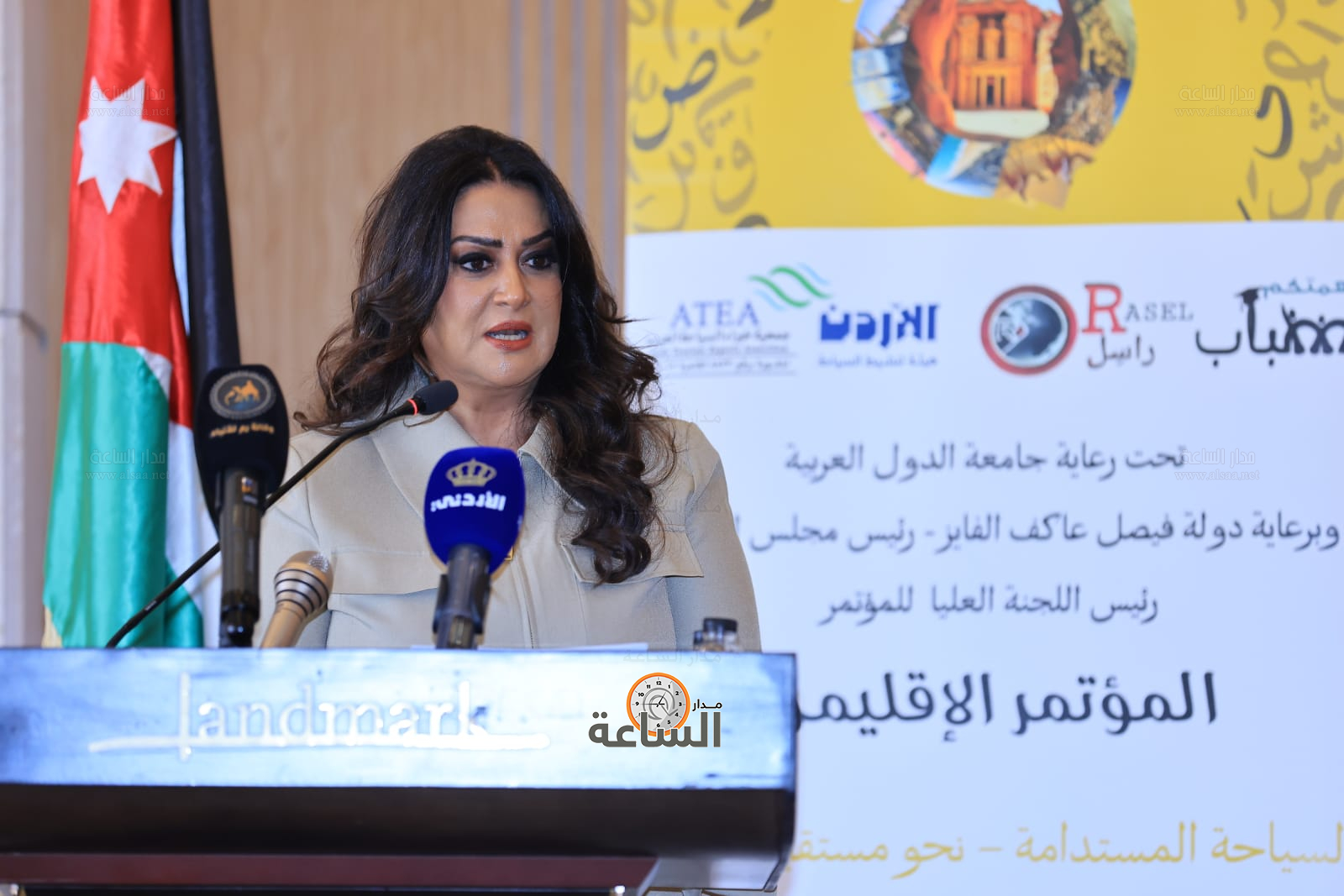 Madar Al-Saa Images 0.8964393322370617