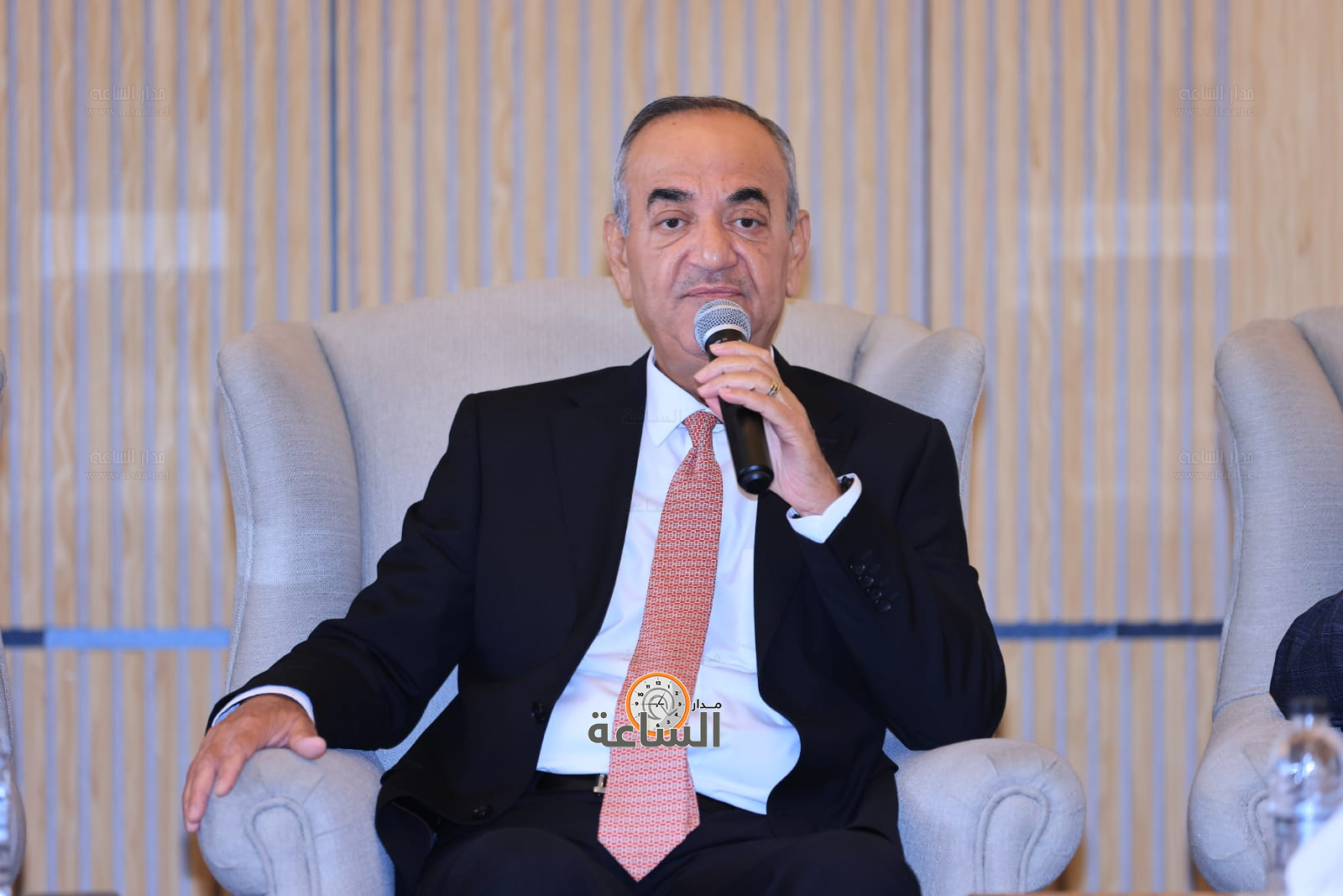 Madar Al-Saa Images 0.9852796620047032