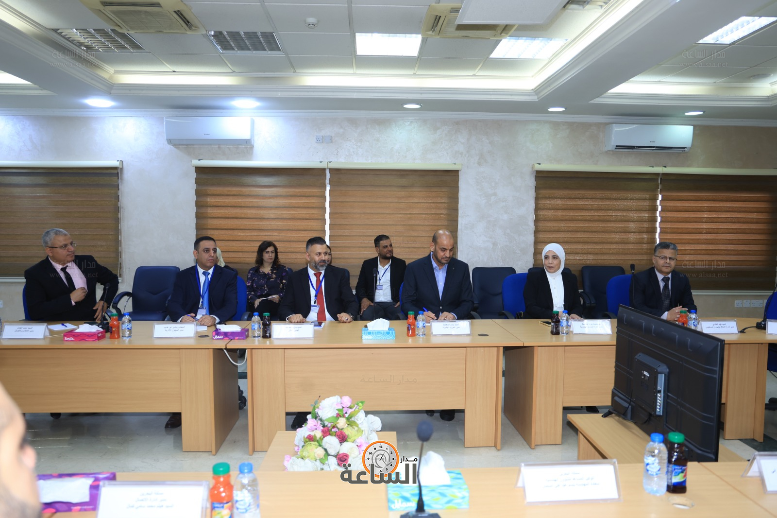 Madar Al-Saa Images 0.4211741391159417