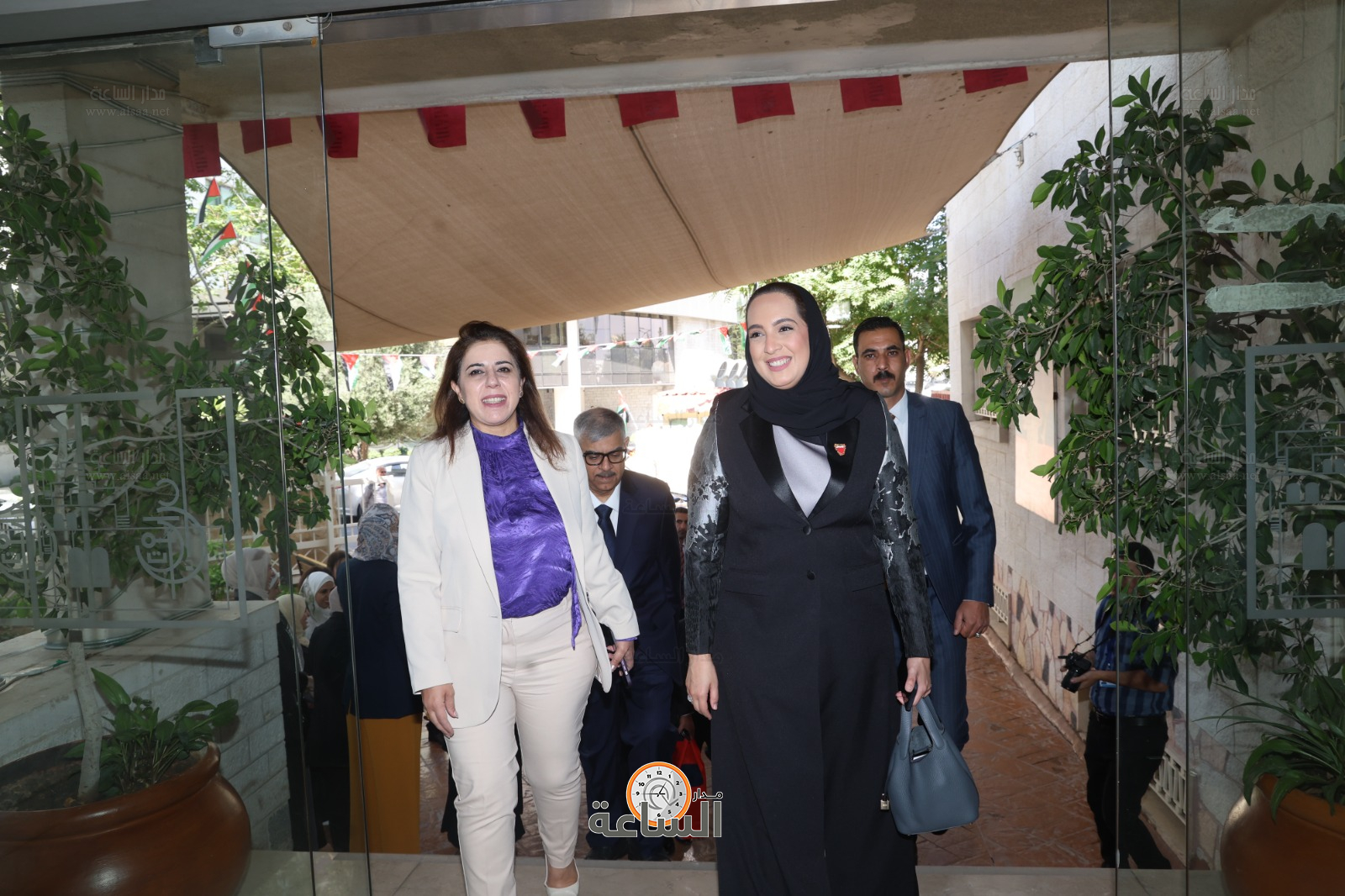 Madar Al-Saa Images 0.17932794410519004