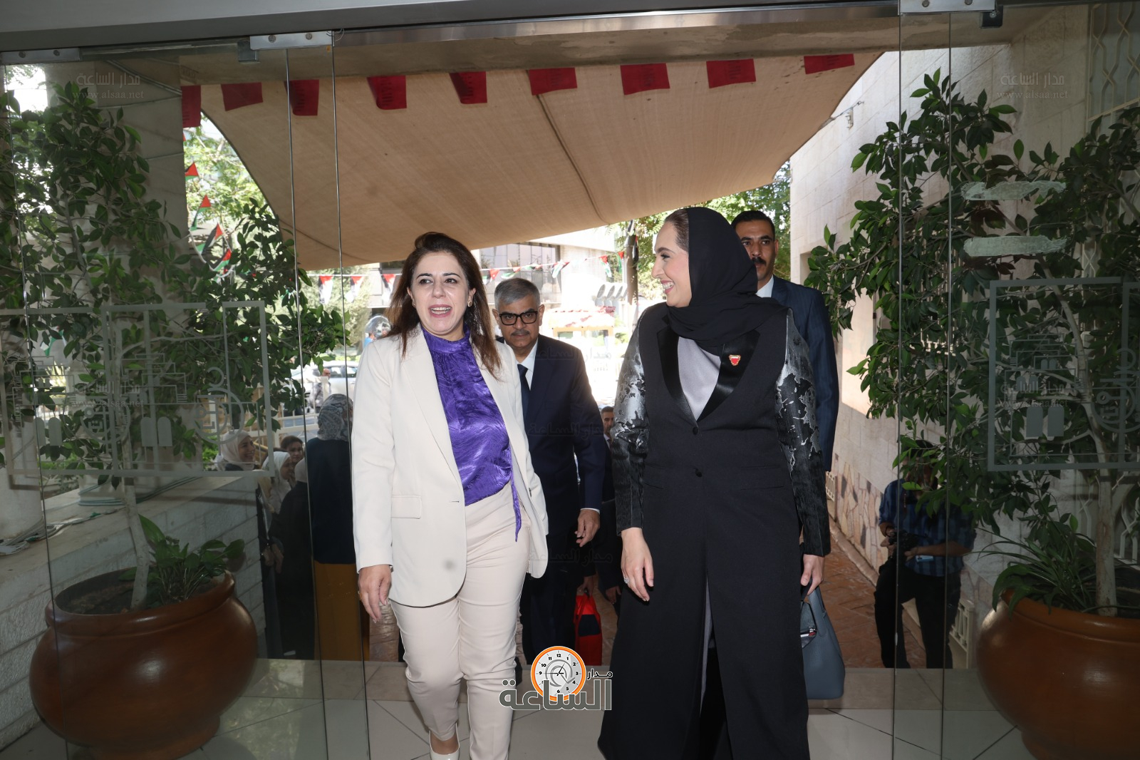 Madar Al-Saa Images 0.05973116927089073