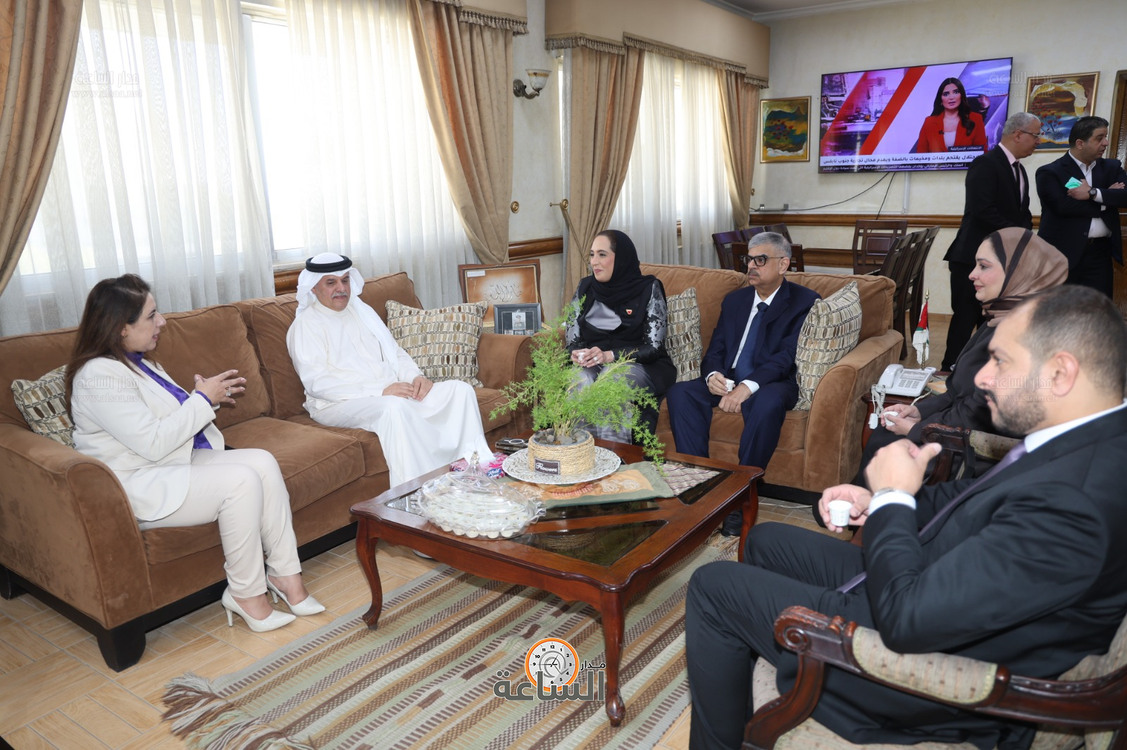 Madar Al-Saa Images 0.3793001852721938