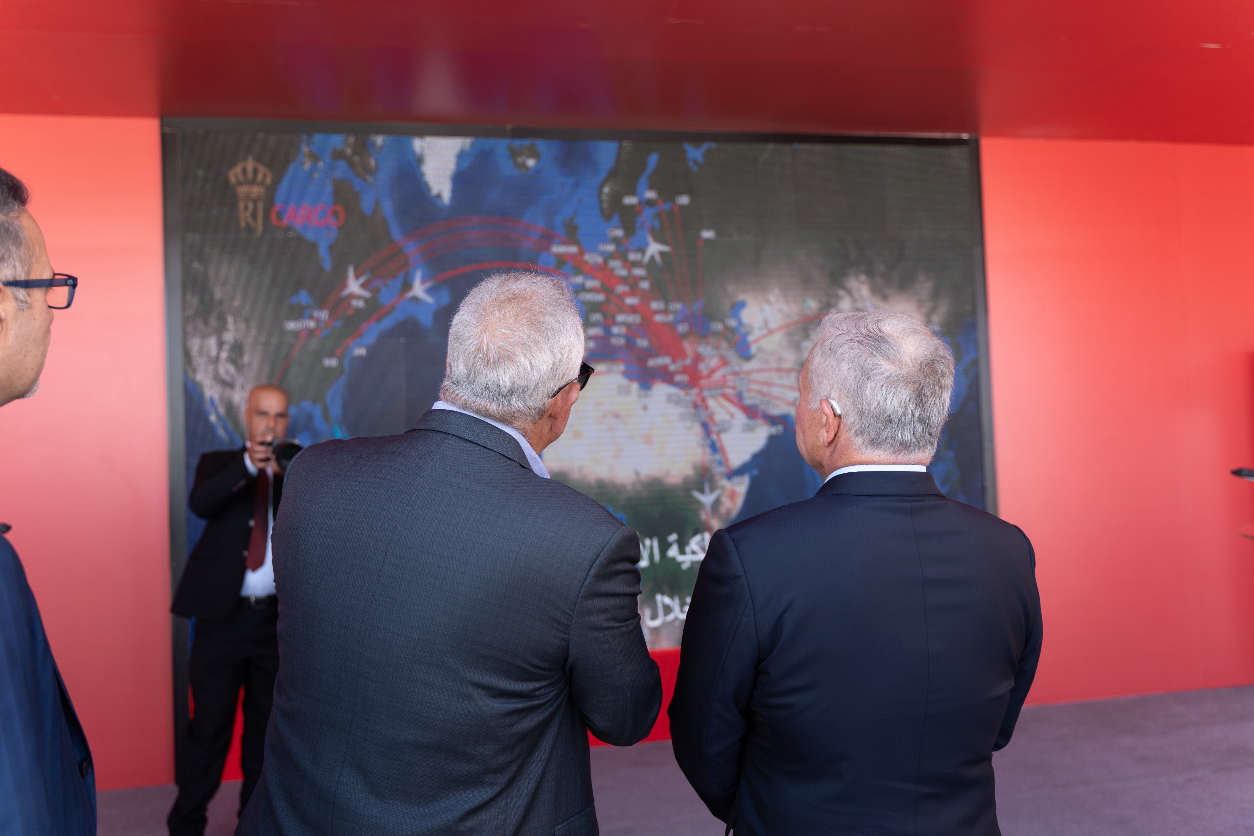 Madar Al-Saa Images 0.943201216110784