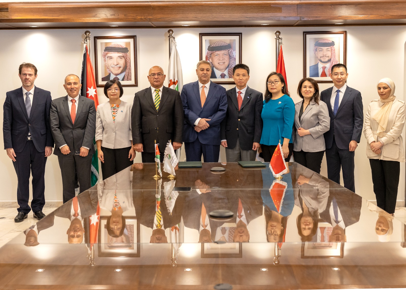 Madar Al-Saa Images 0.2410264874214334