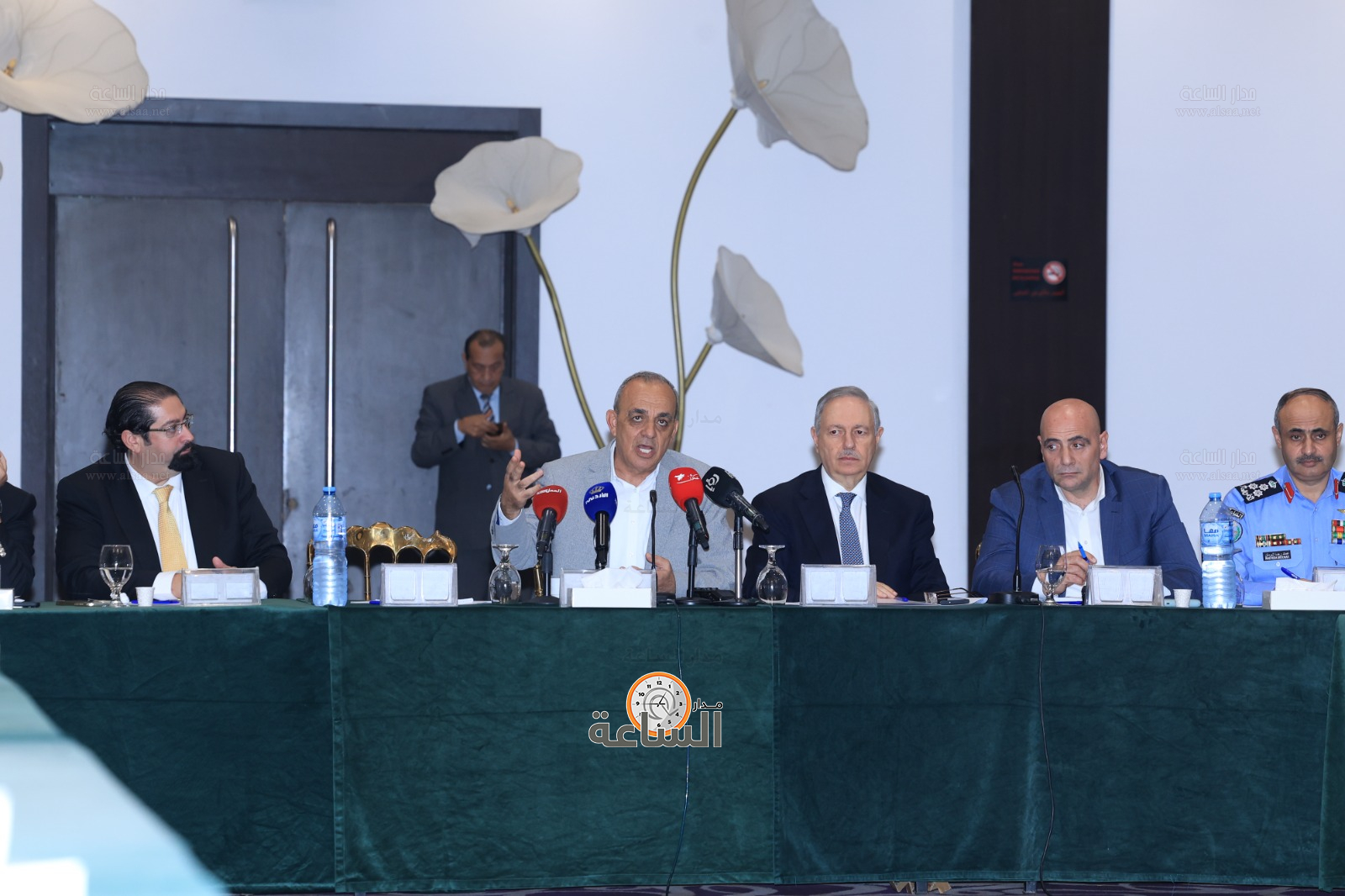 Madar Al-Saa Images 0.16275378361501558