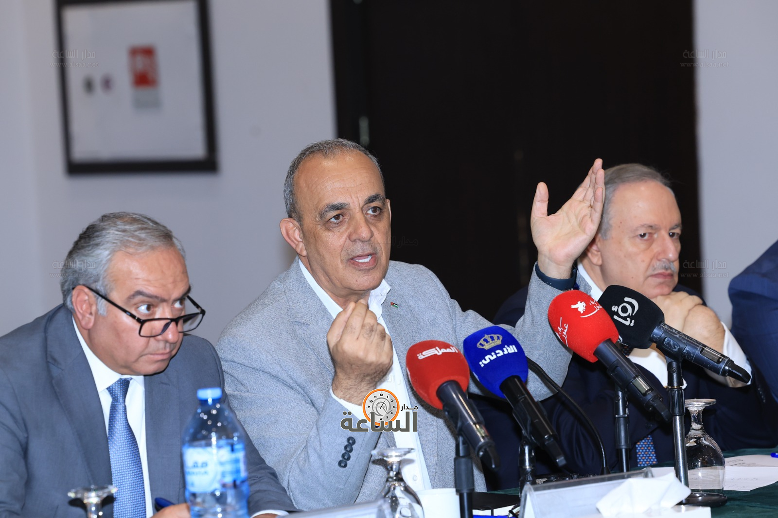 Madar Al-Saa Images 0.06198865690266231